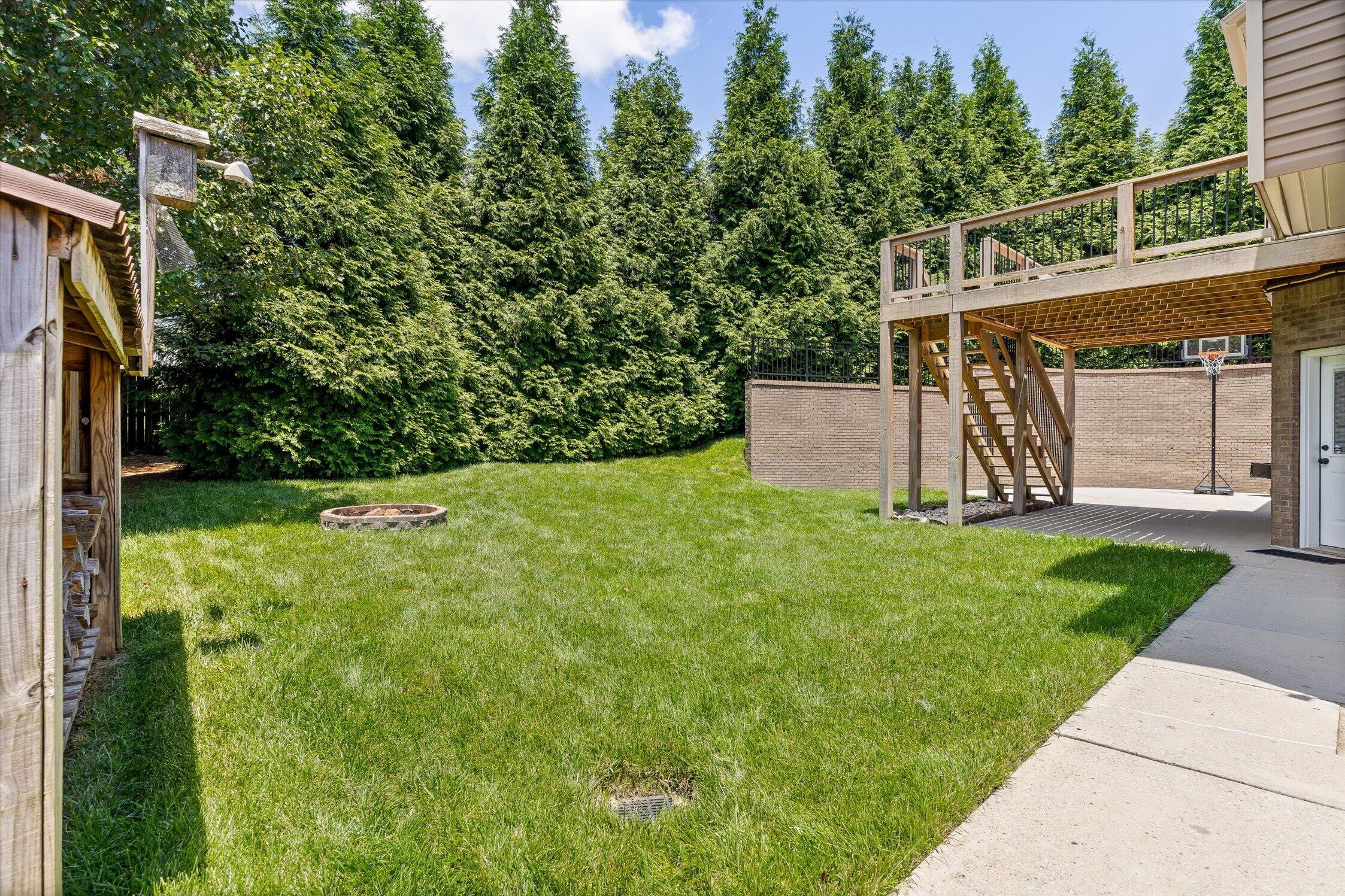 9875 Fieldcrest Drive