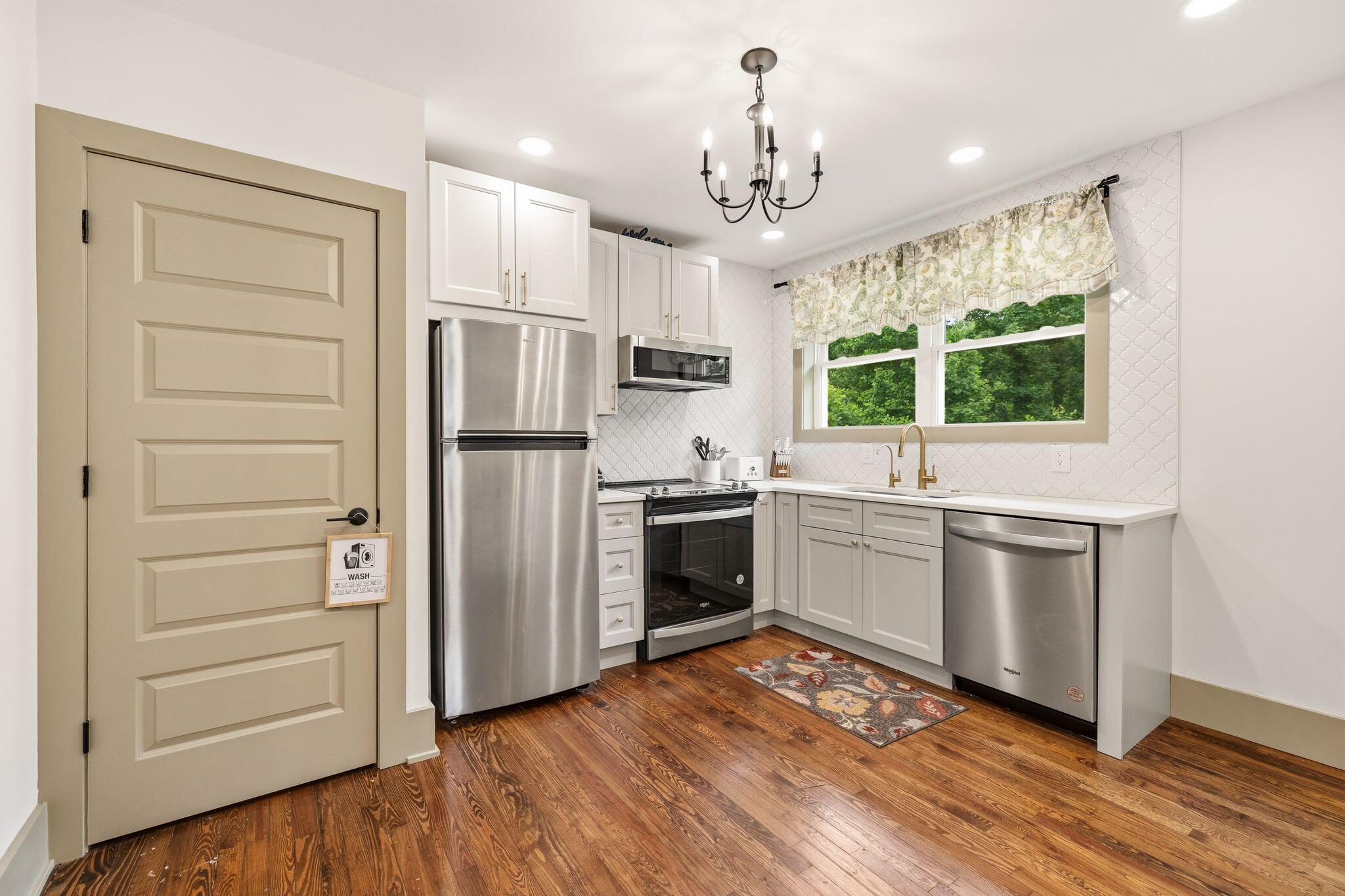 4675 University Drive
