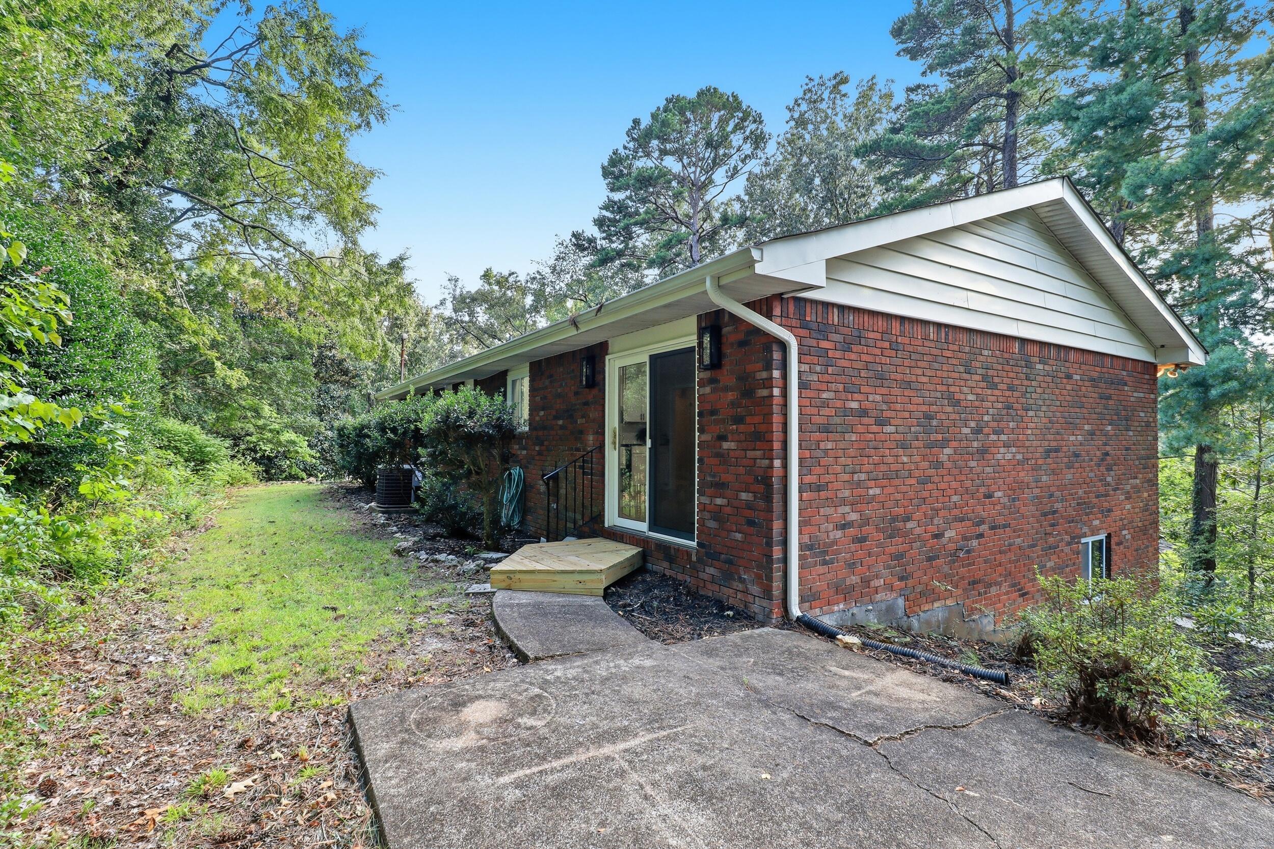 7101 Moreview Road