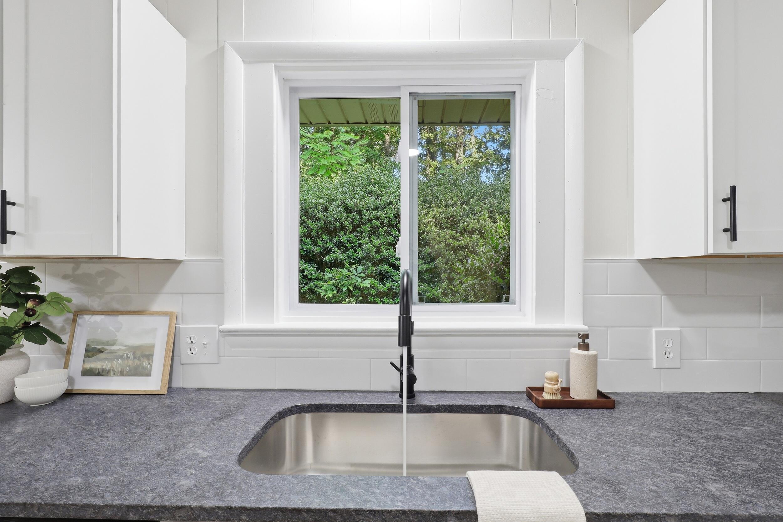 7101 Moreview Road