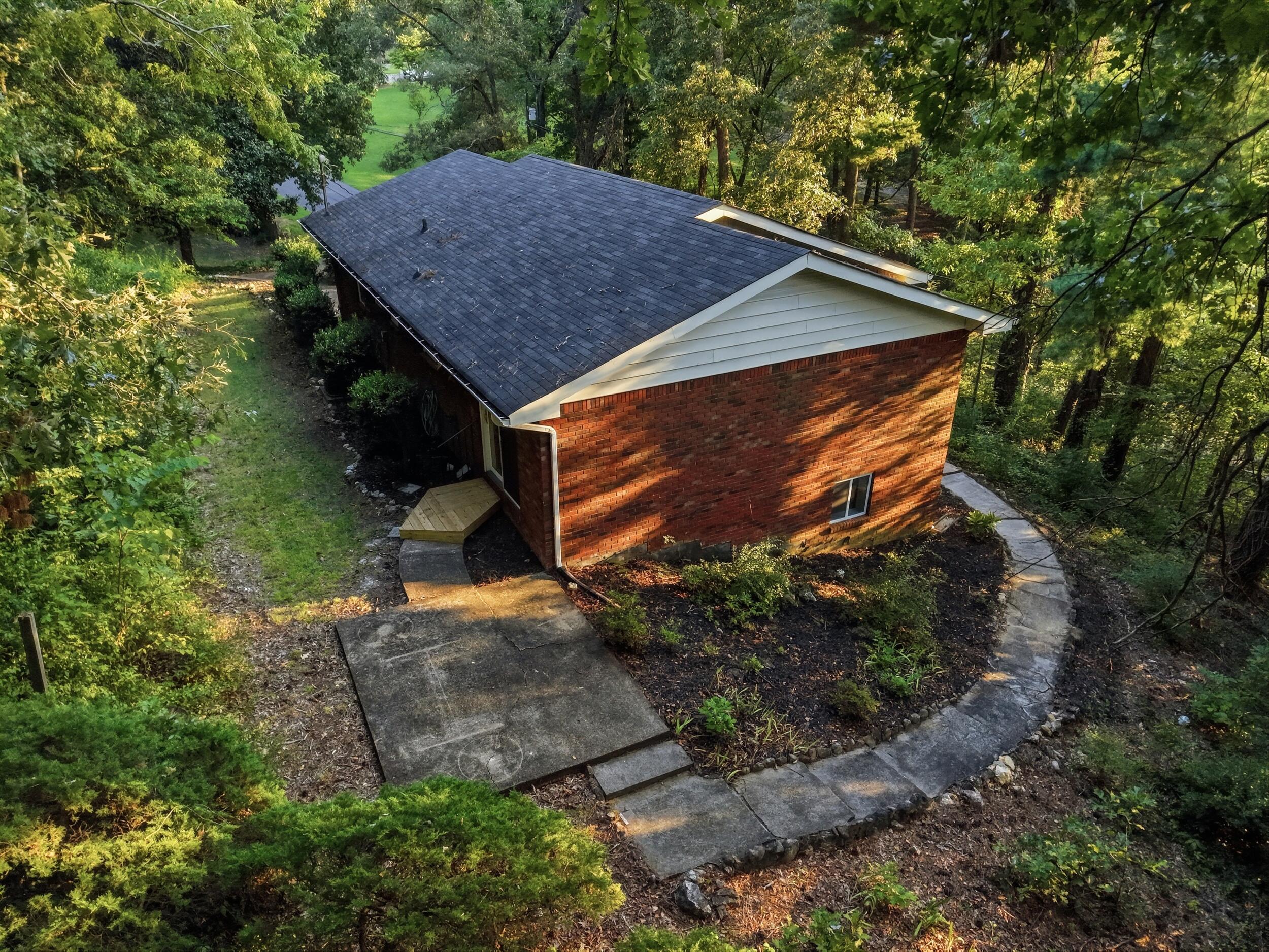 7101 Moreview Road