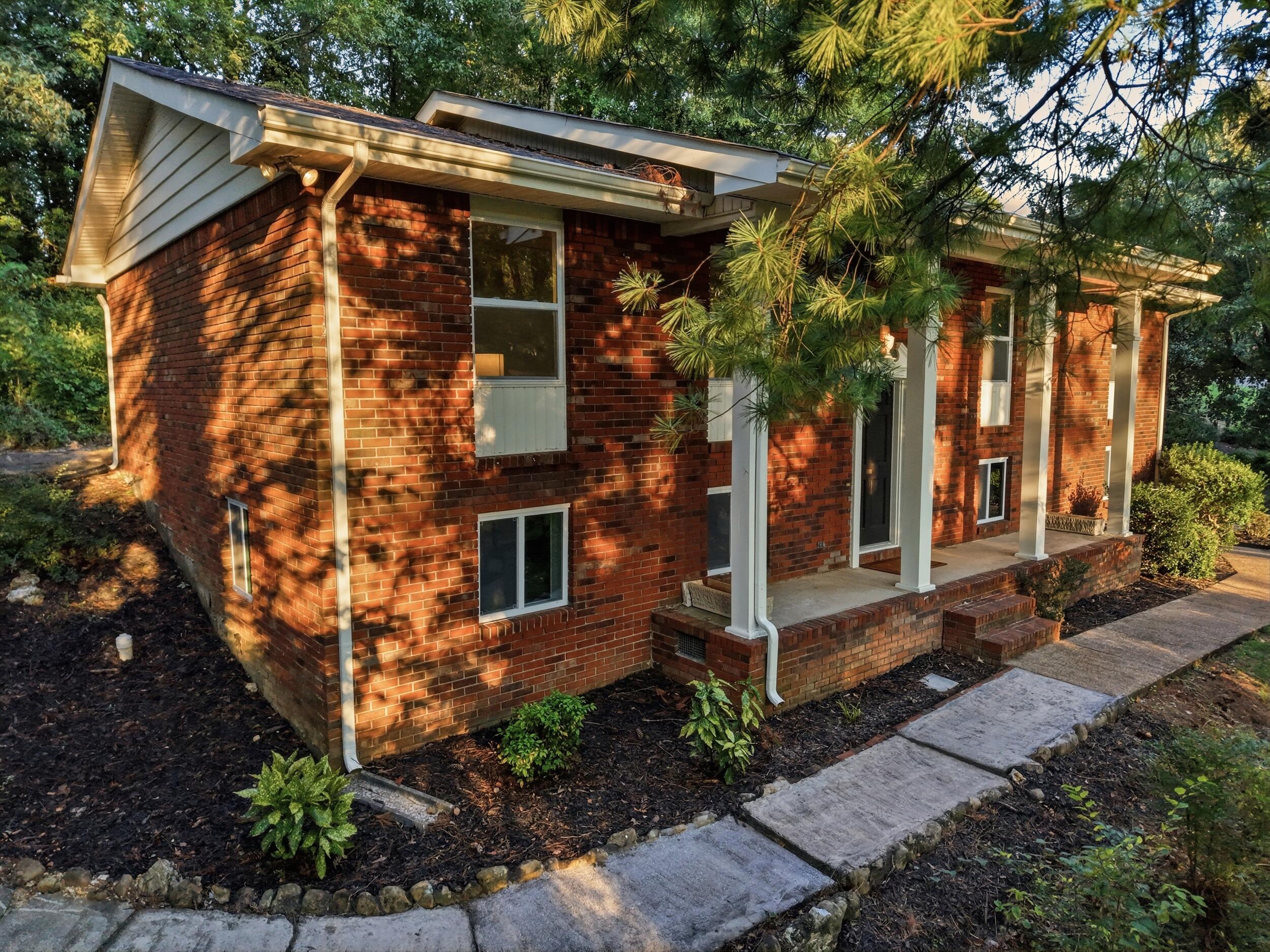 7101 Moreview Road