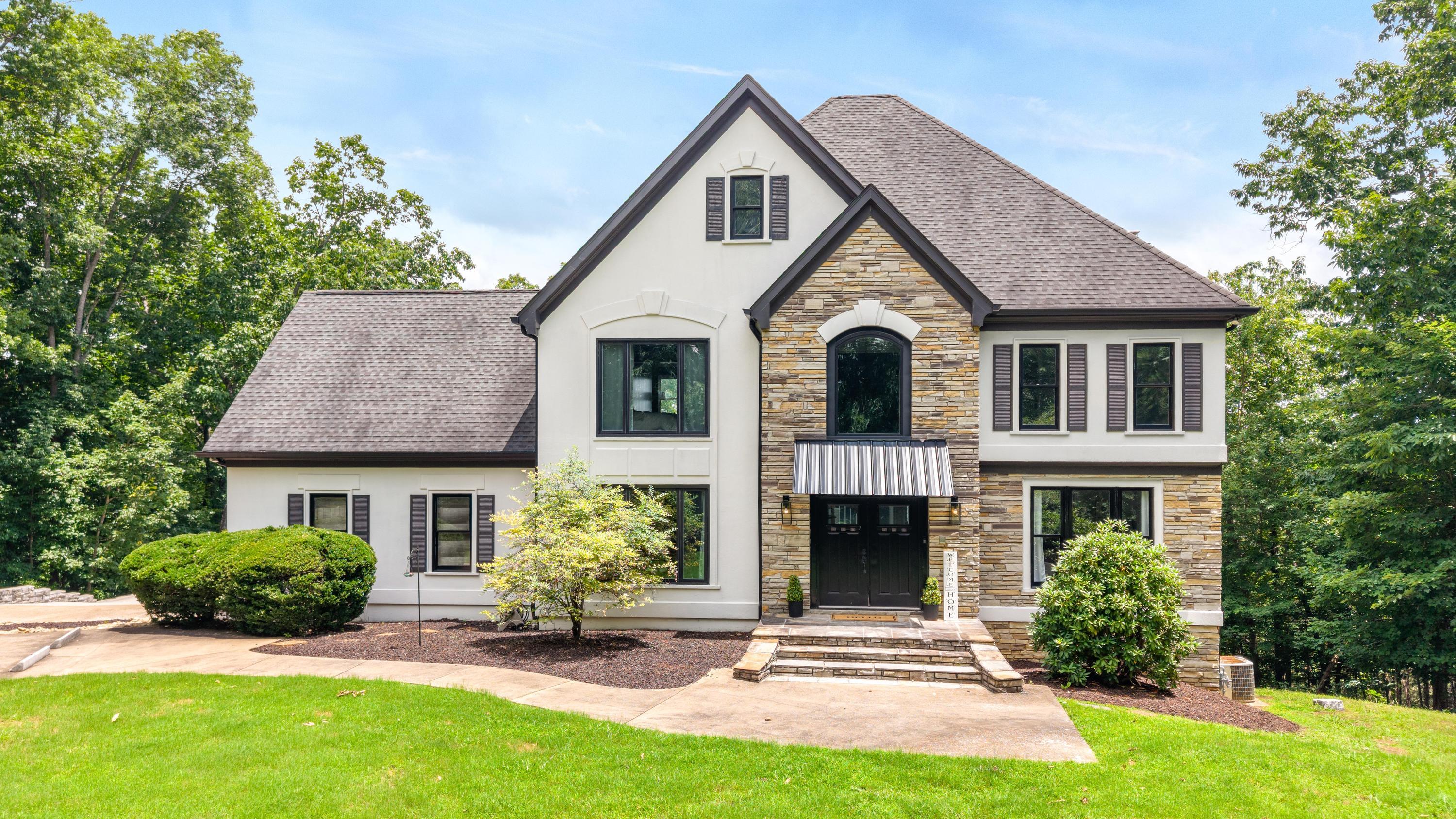 622 Wilton Lane NW