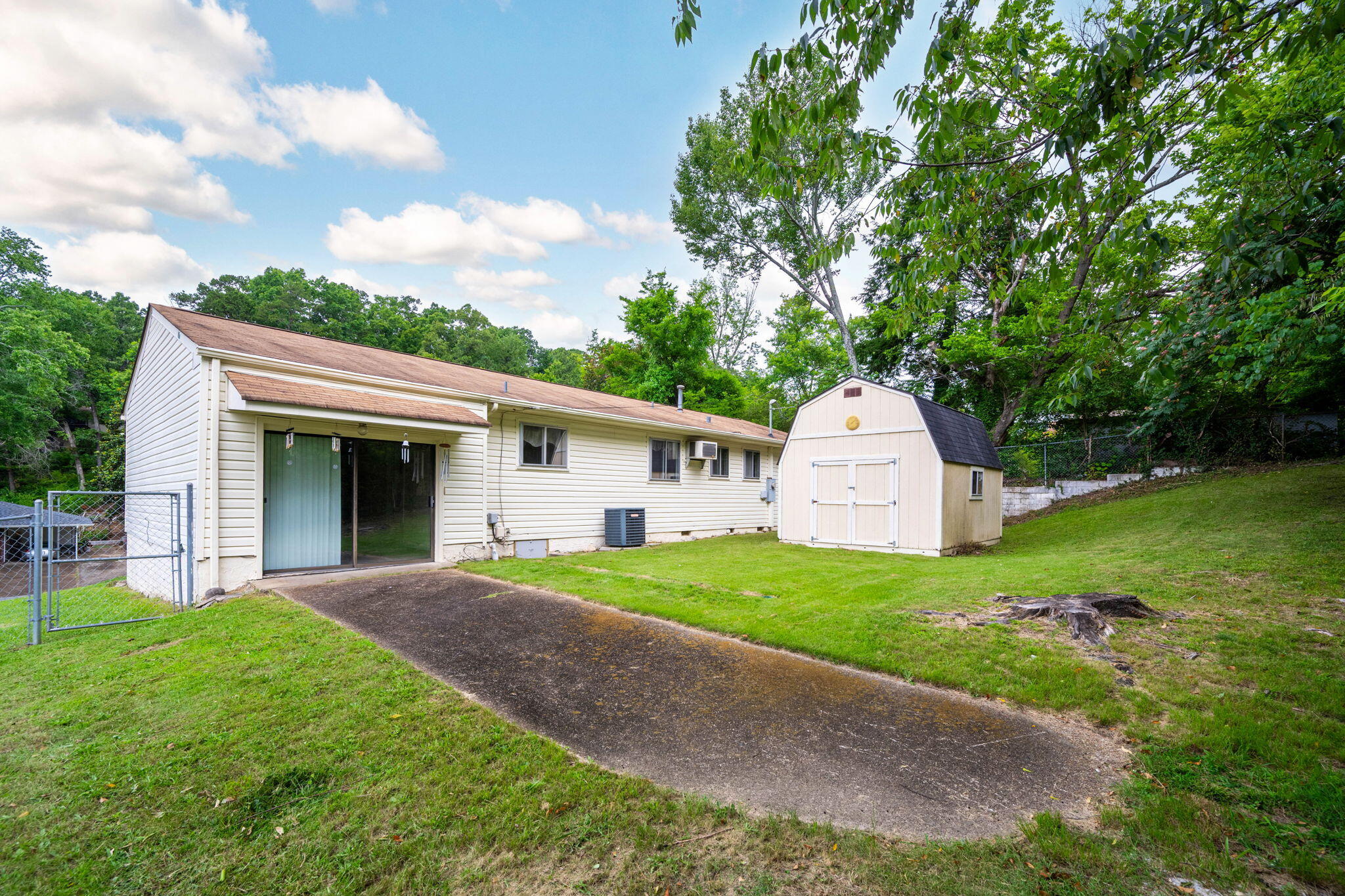 708 Claremont Circle