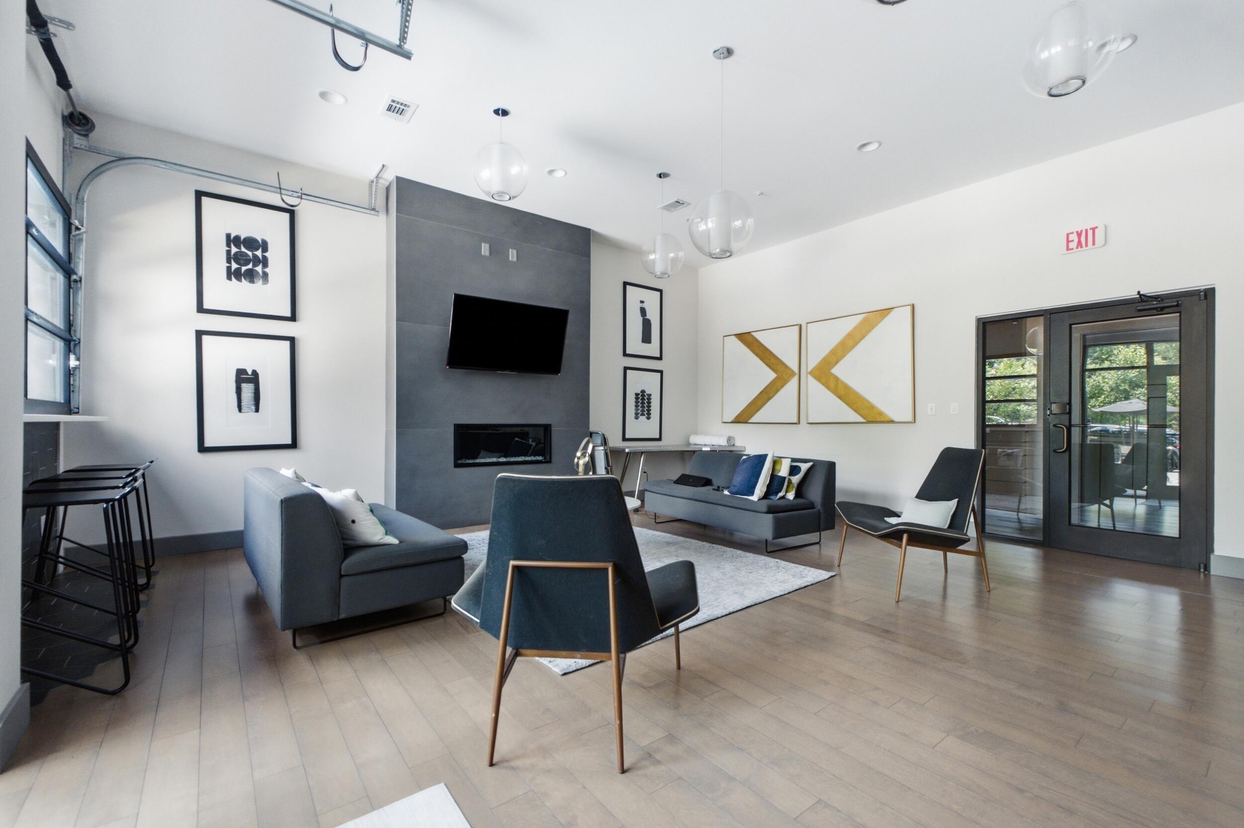 782 Riverfront Parkway, 102