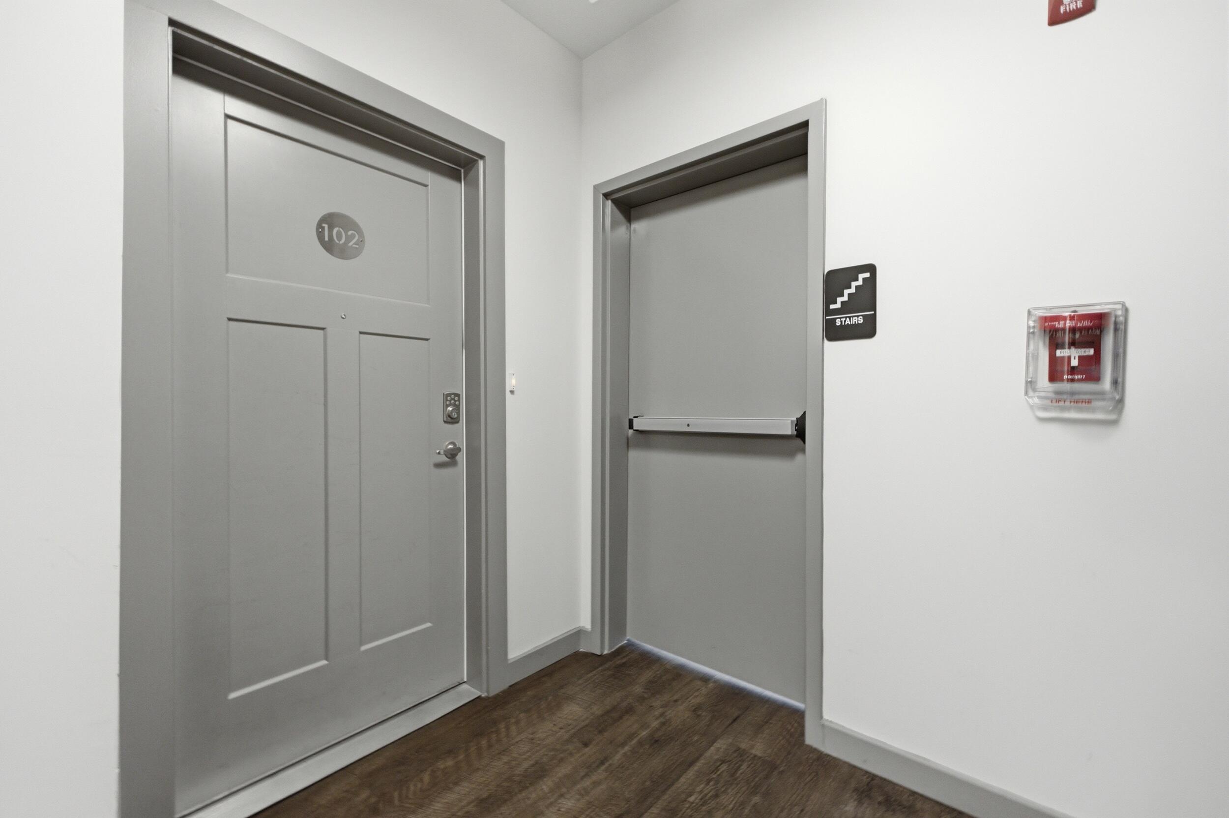 782 Riverfront Parkway, 102