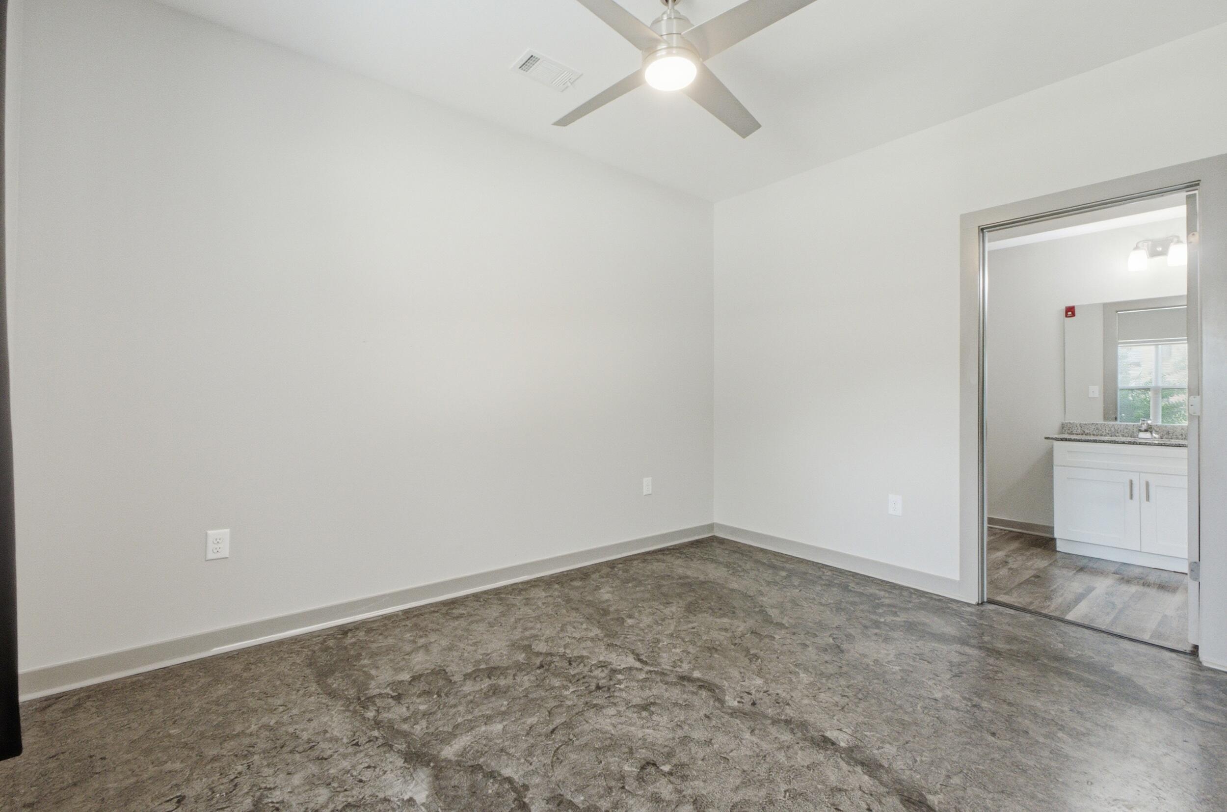 782 Riverfront Parkway, 102