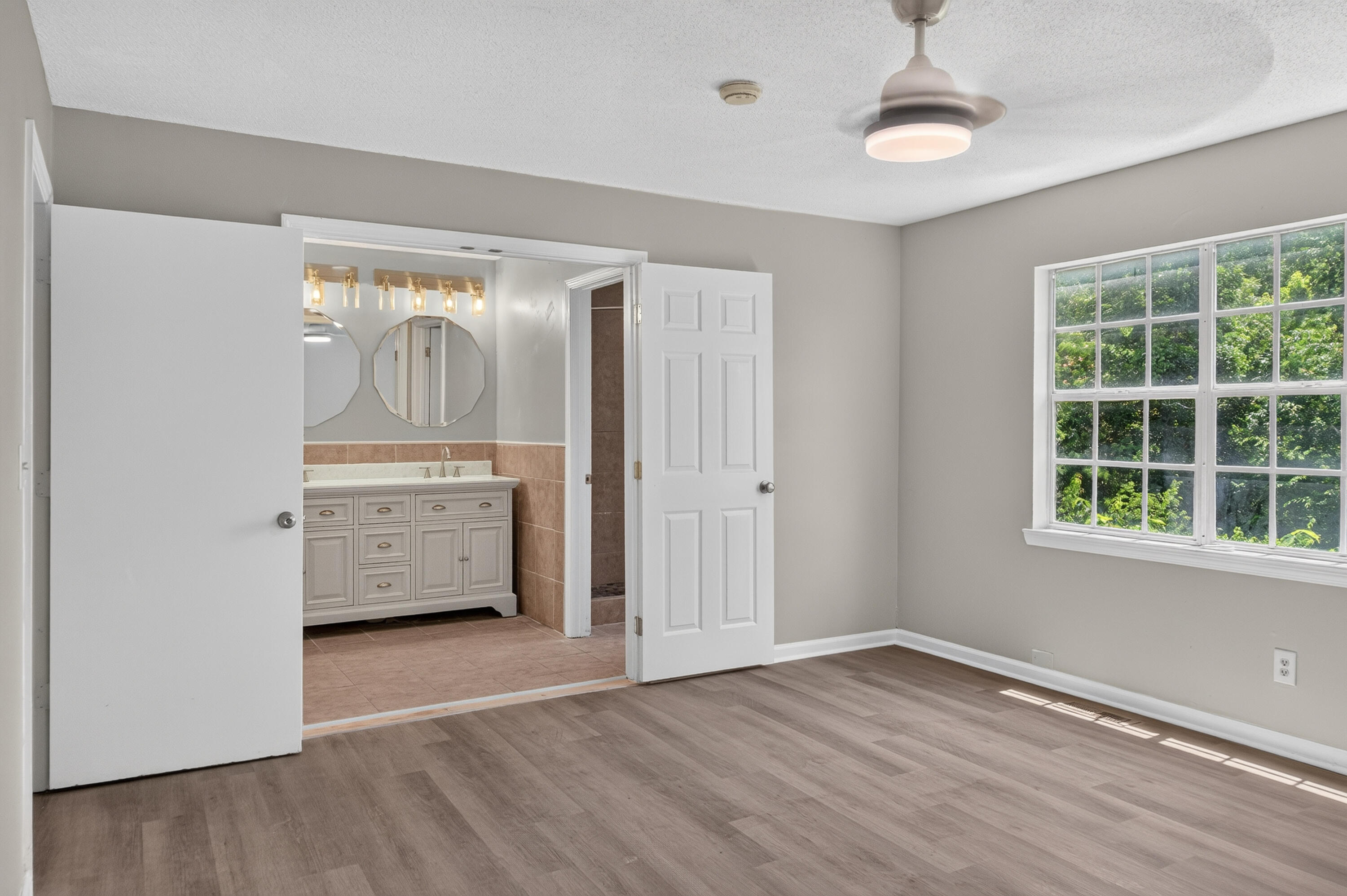 2904 Old Britain Circle