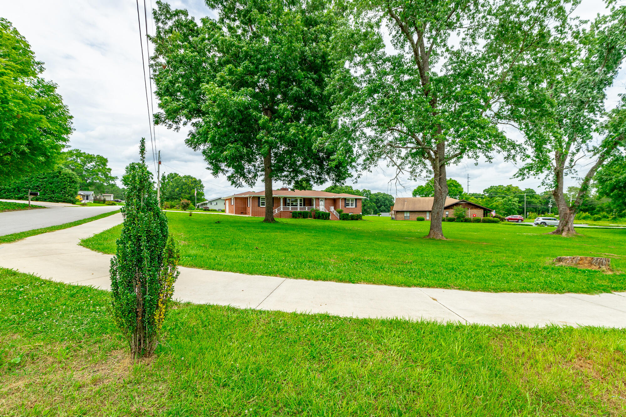 205 Five Points Road