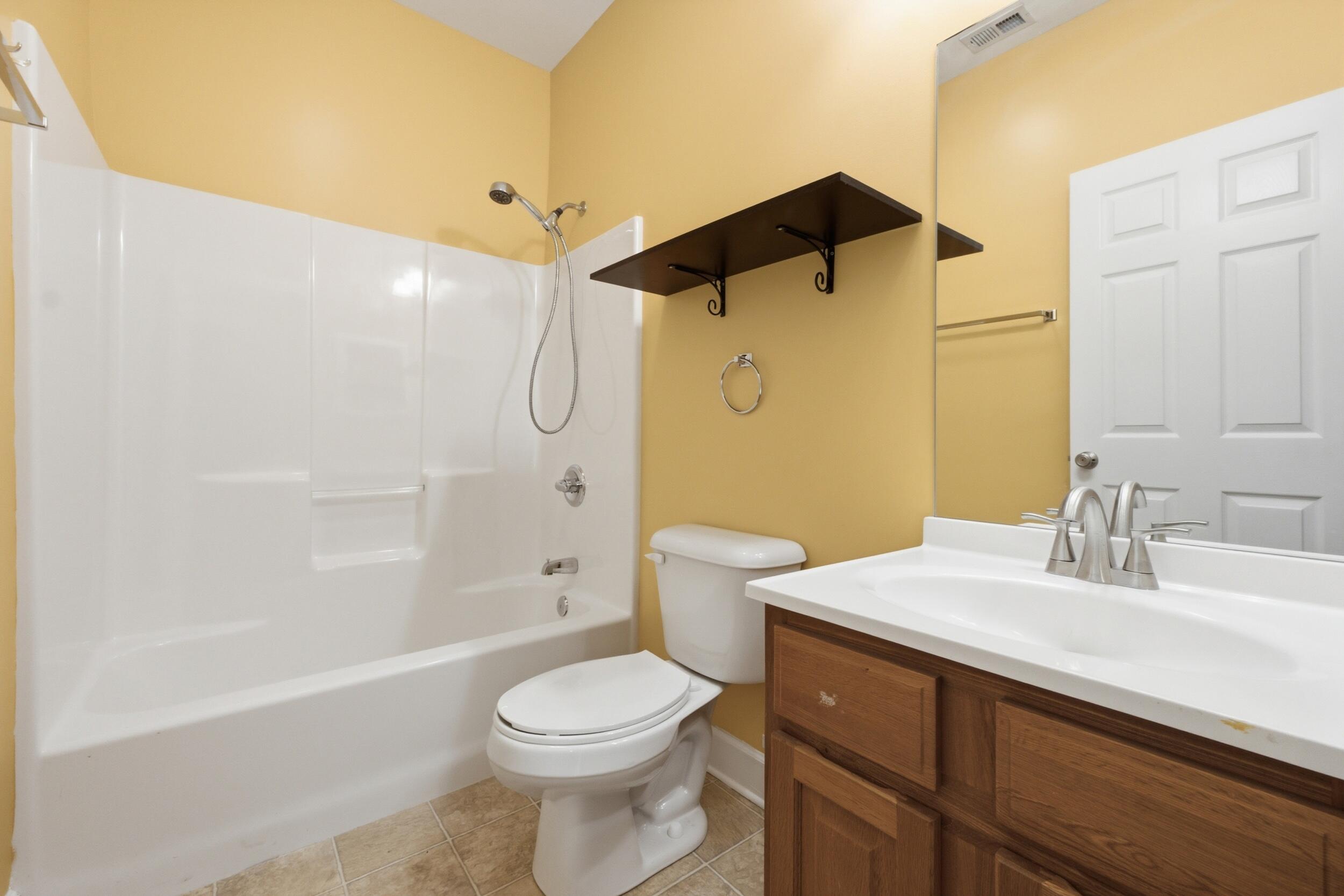 1012 W 37th Street