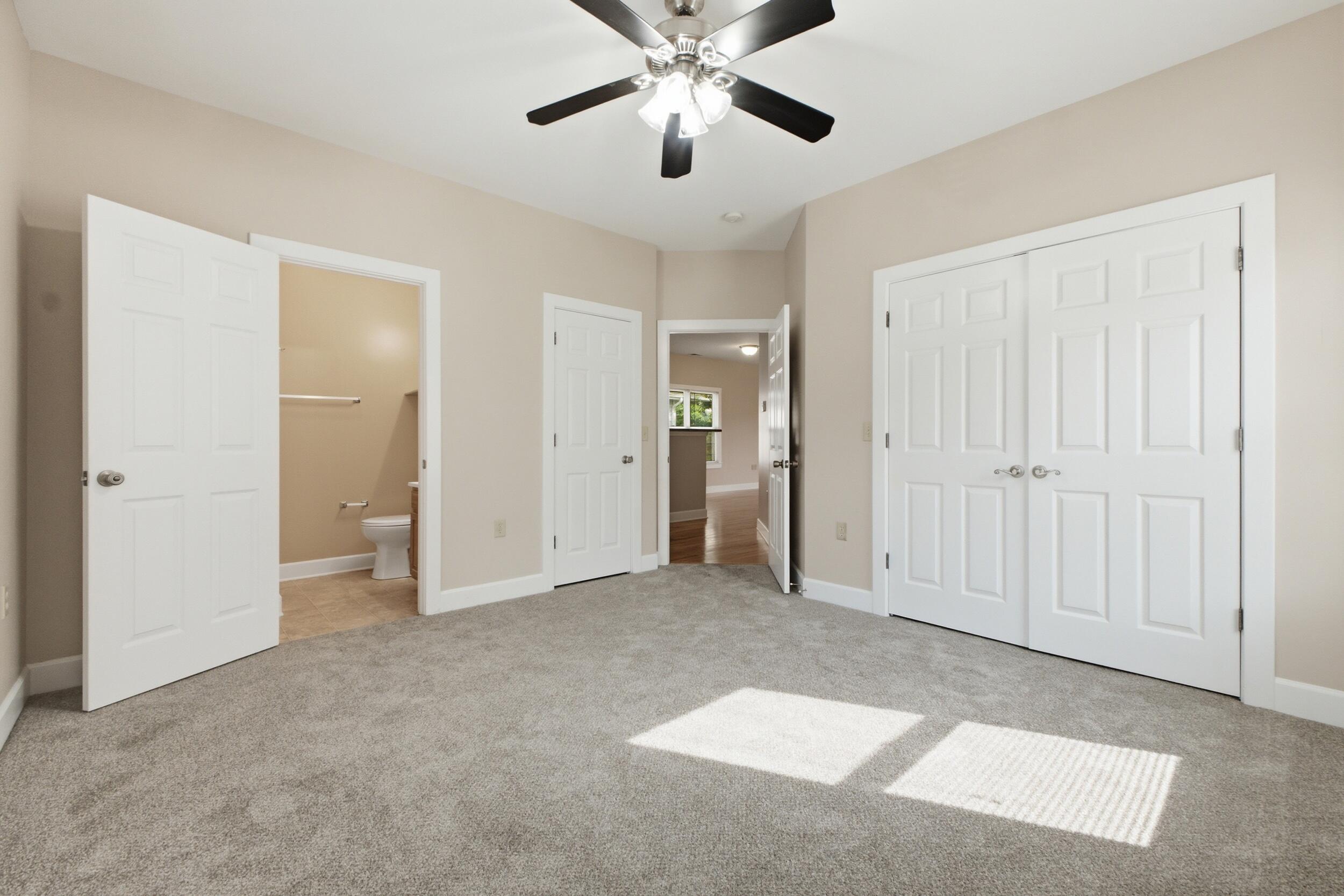1012 W 37th Street