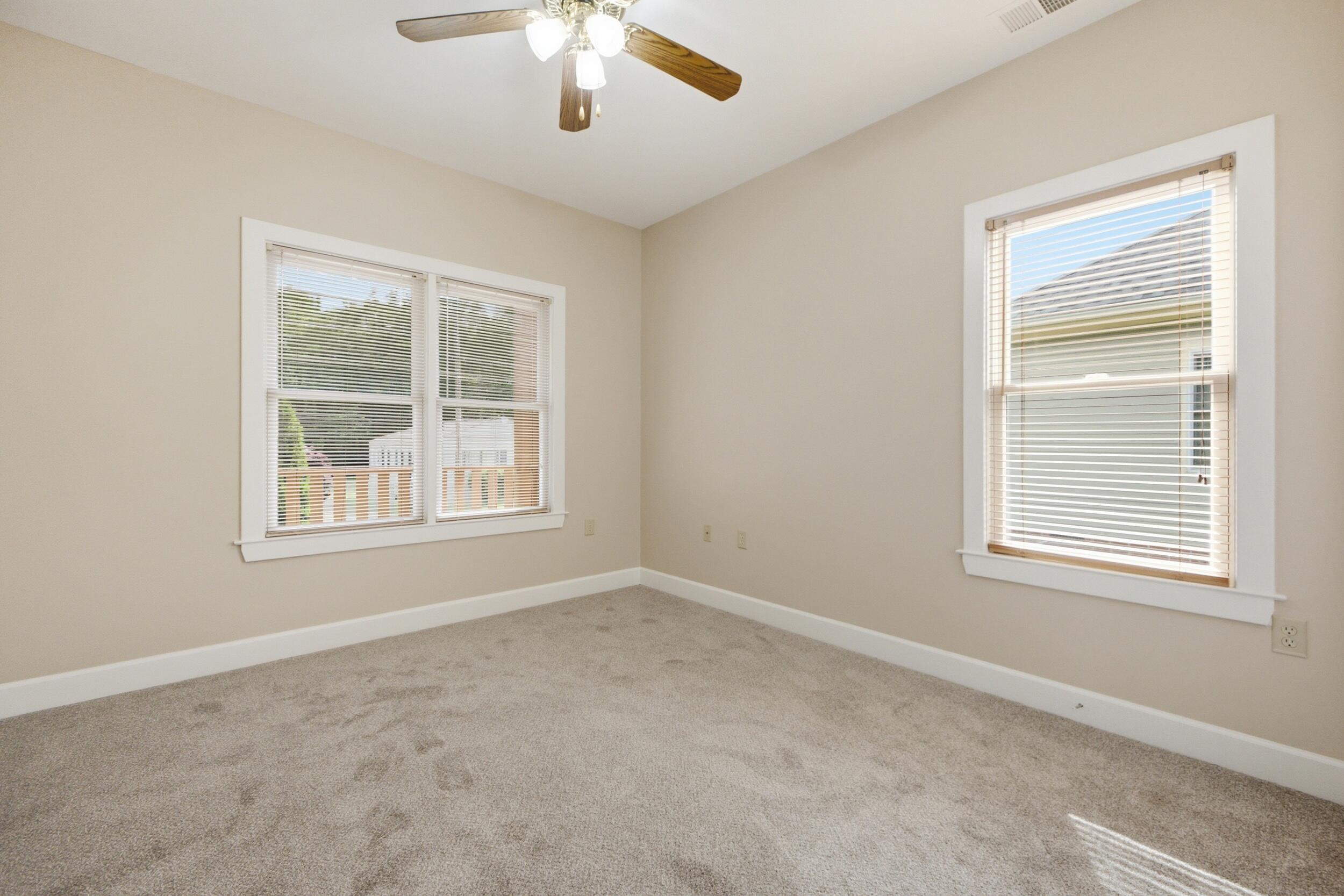 1012 W 37th Street