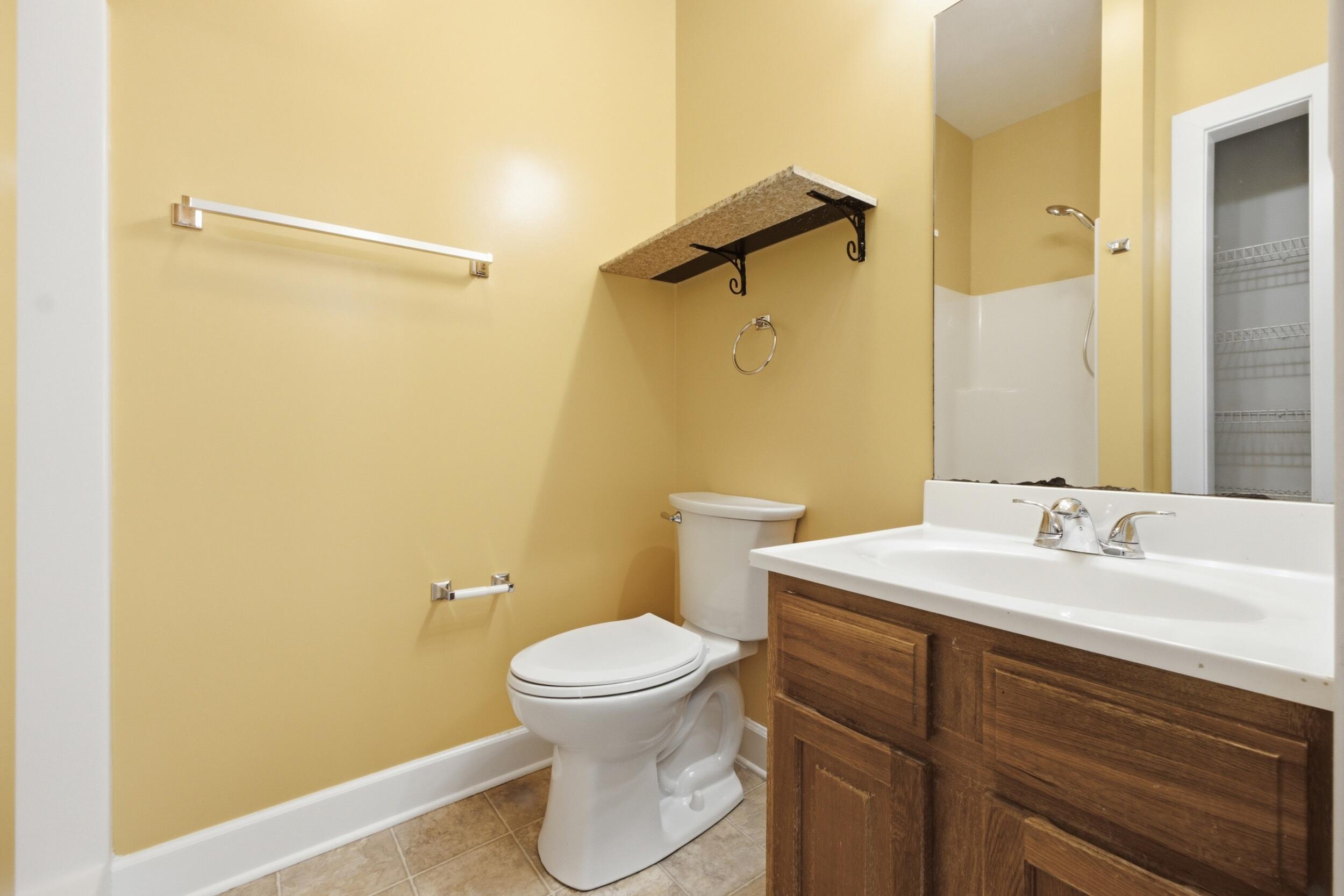 1012 W 37th Street