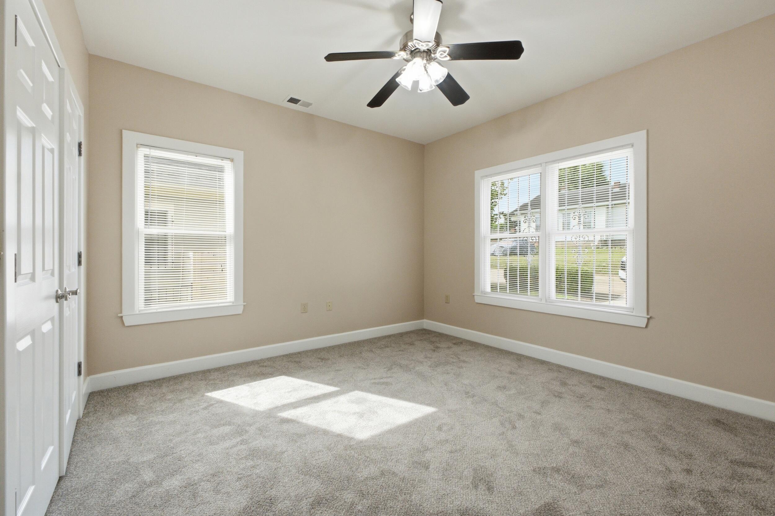 1012 W 37th Street
