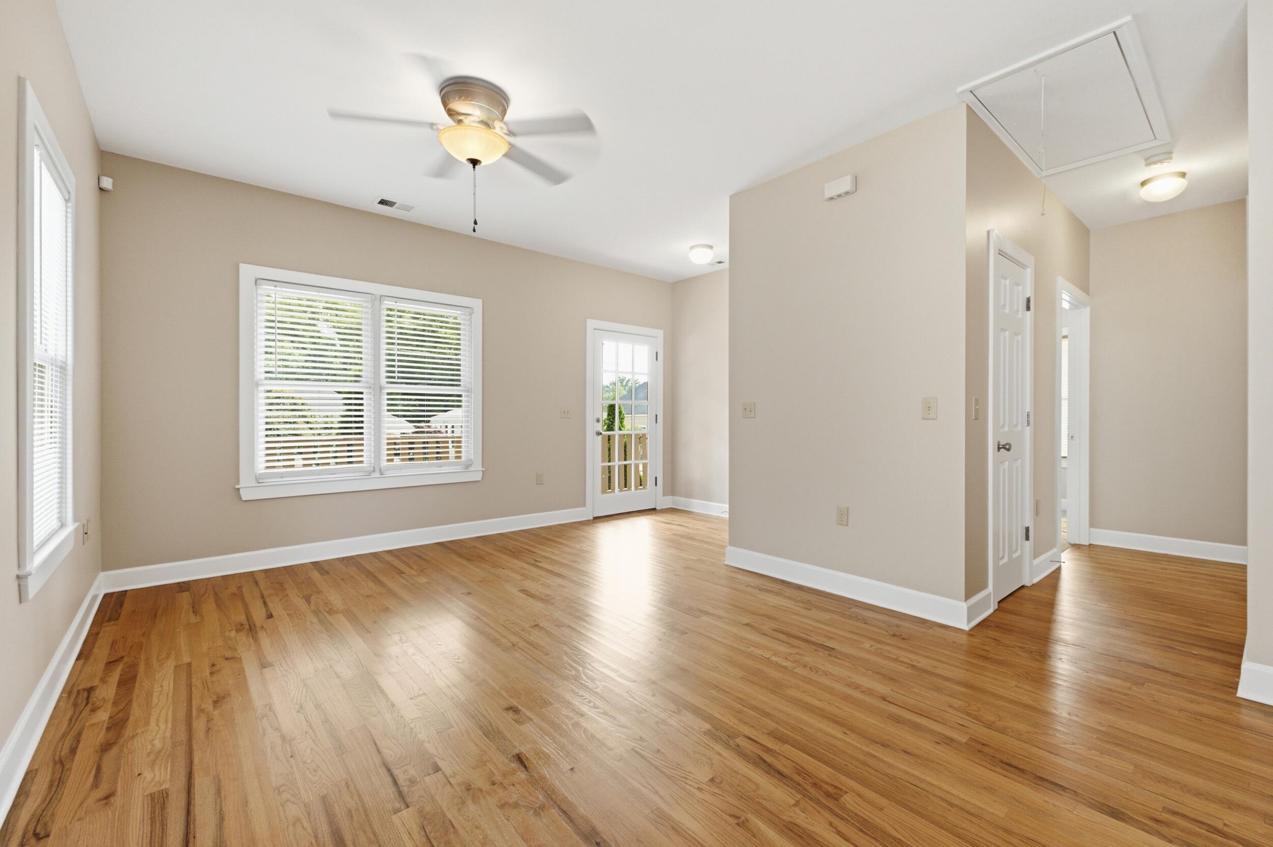 1012 W 37th Street