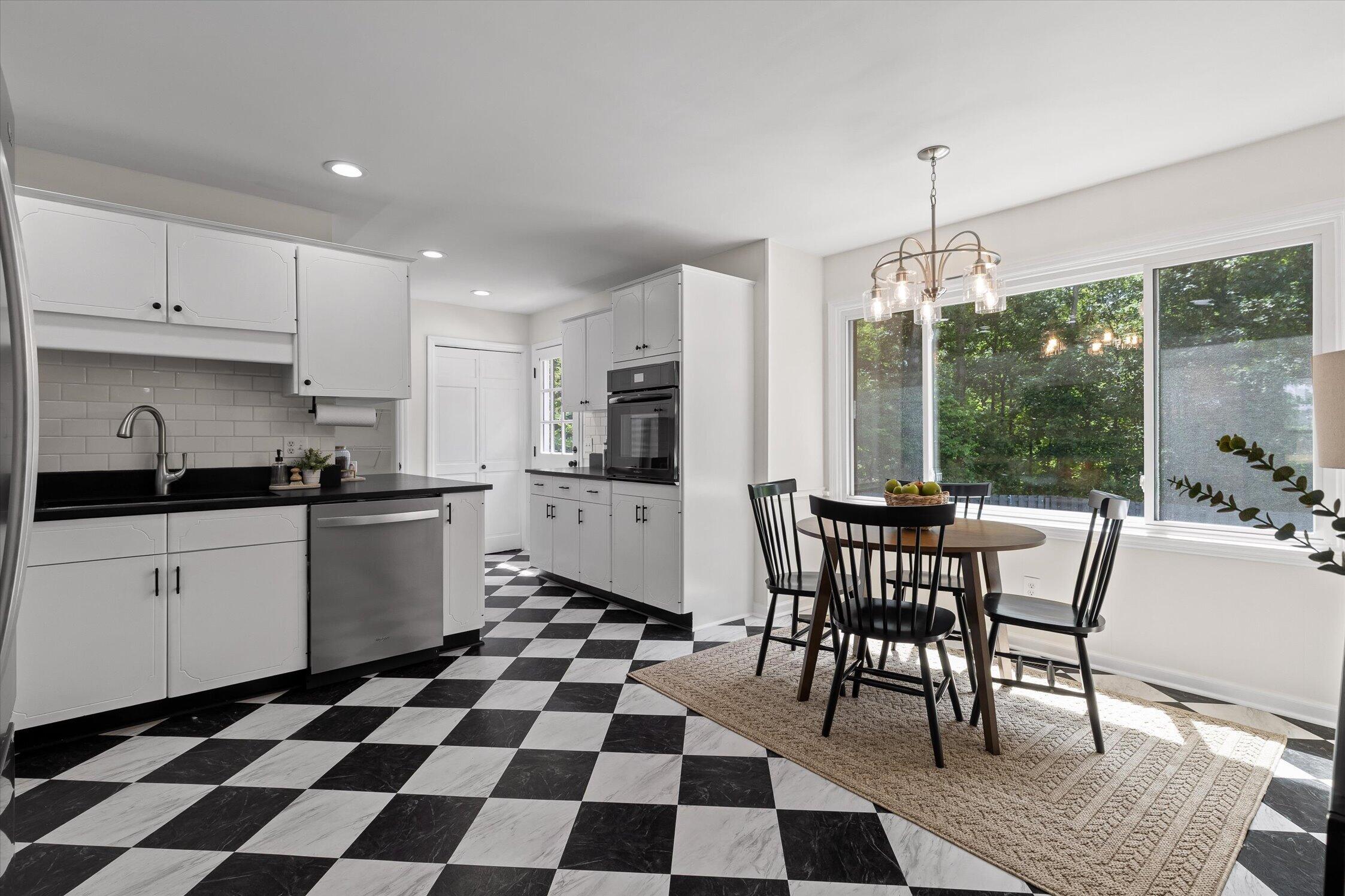 1411 Timbercrest Lane