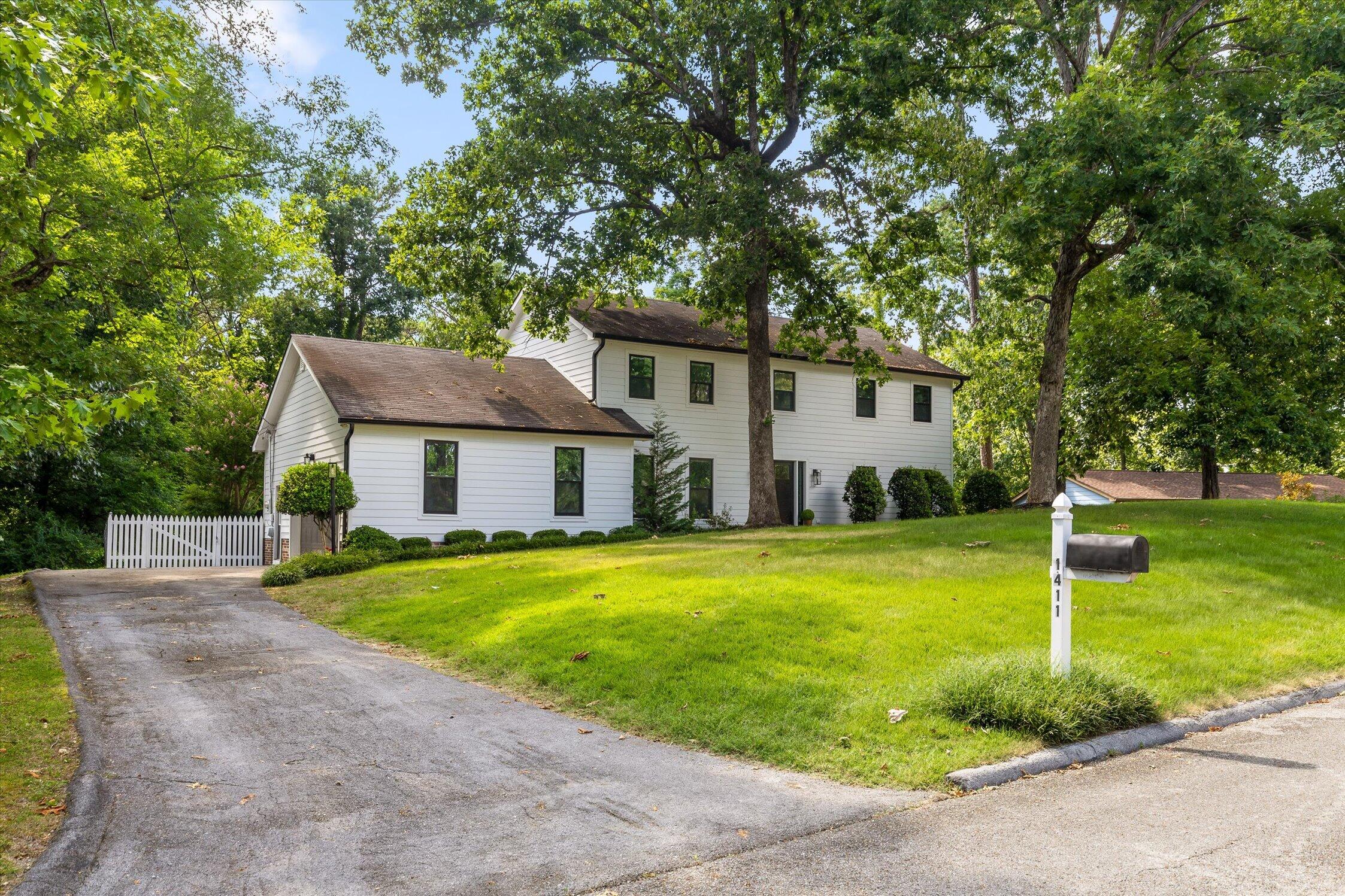 1411 Timbercrest Lane
