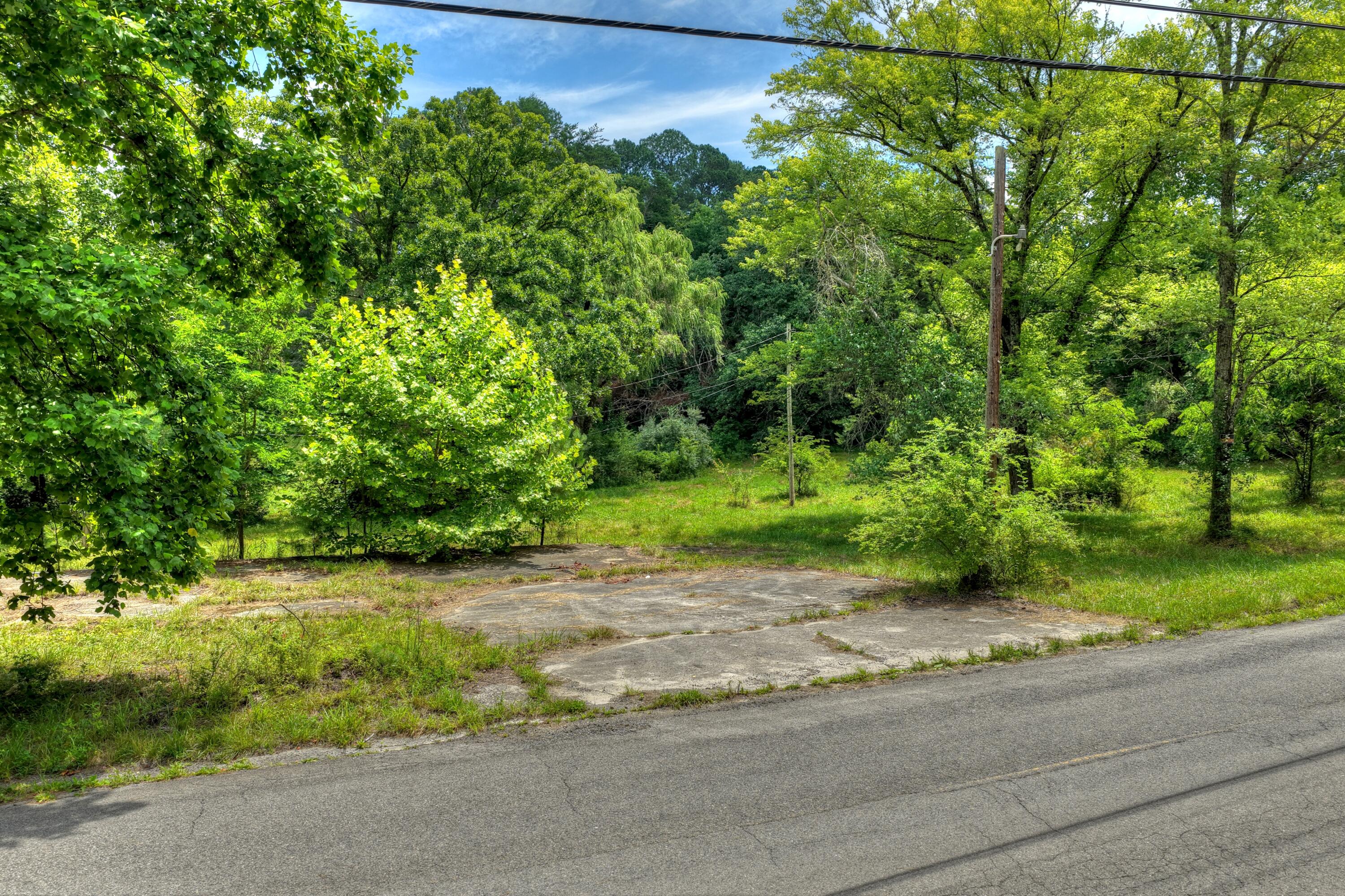 526 Airport Road
