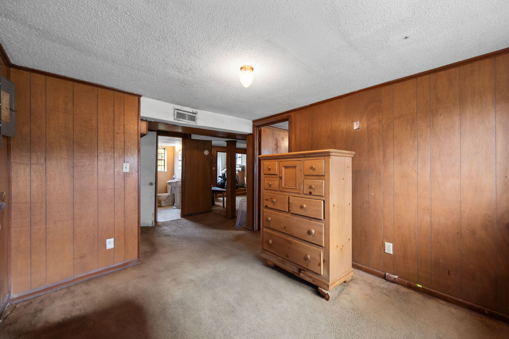 4709 Enterprise Lane