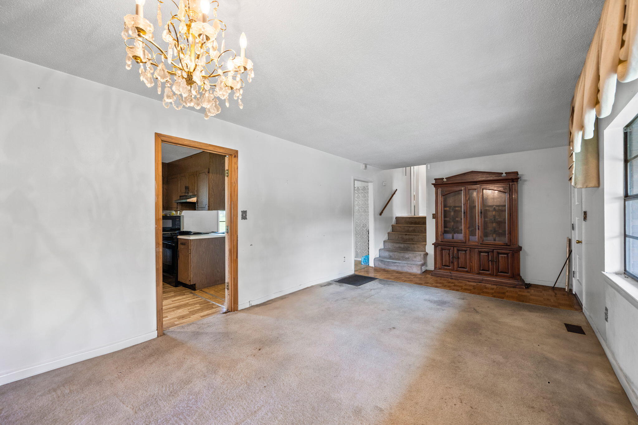4709 Enterprise Lane
