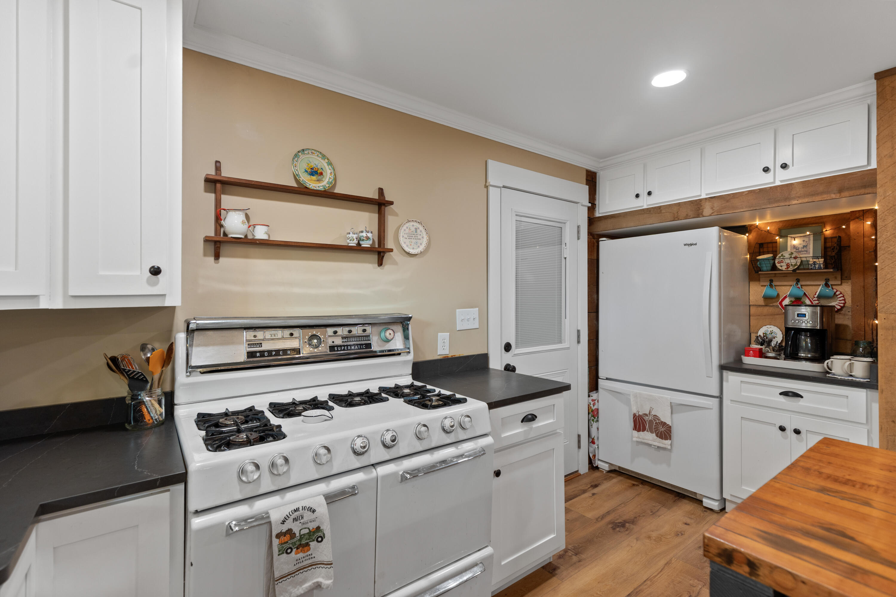 49 Hart Of Pine Road