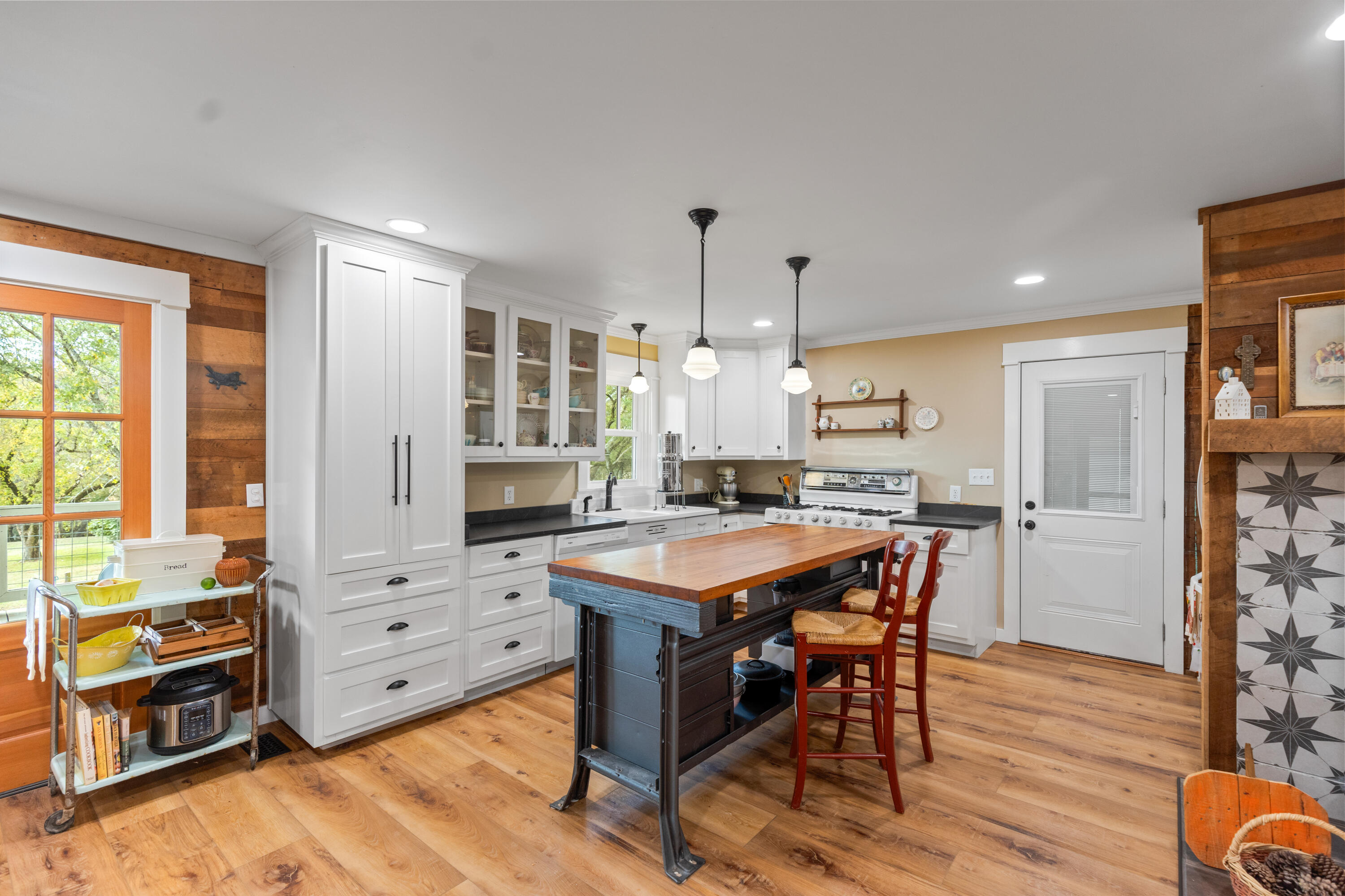 49 Hart Of Pine Road