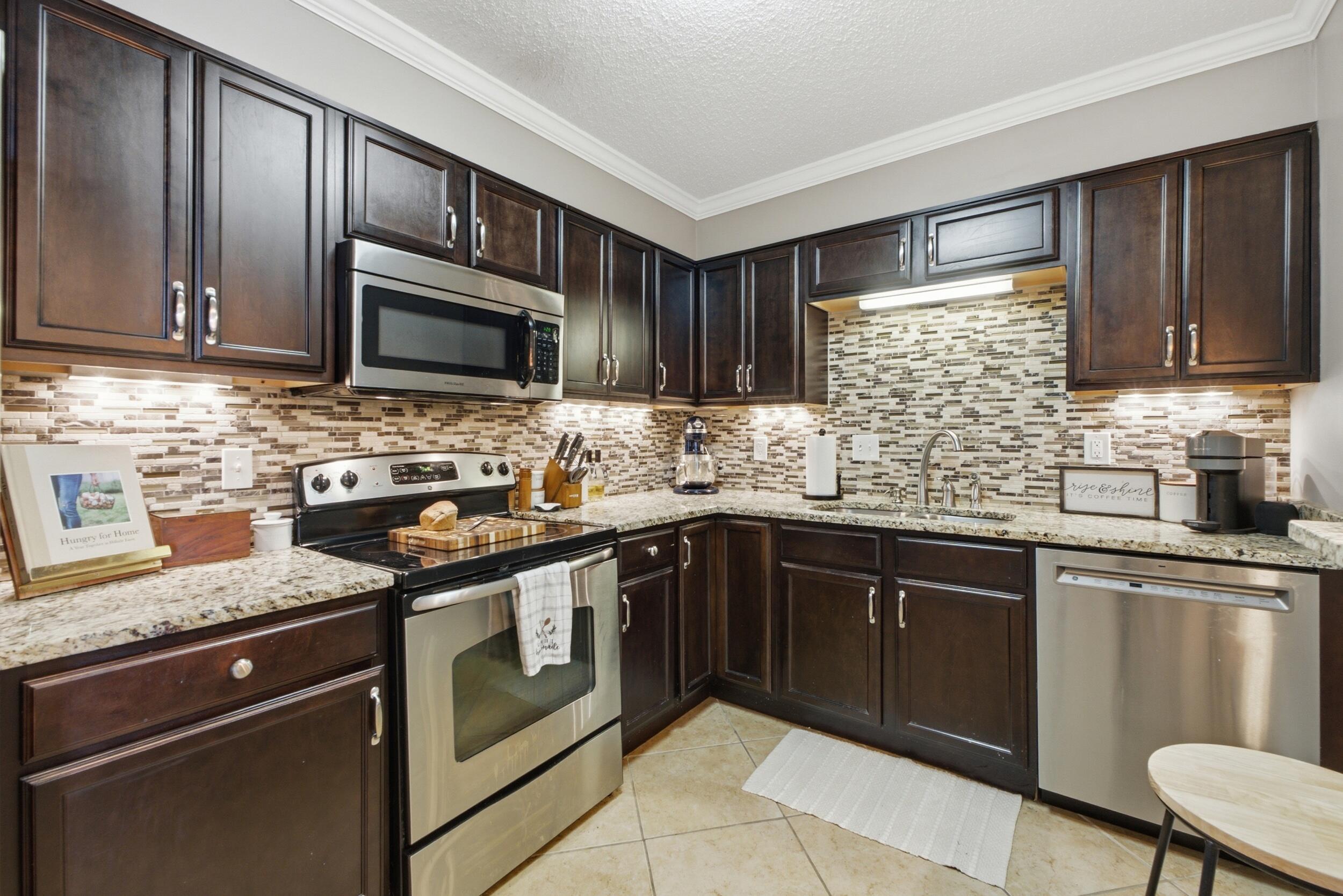 1131 Stringers Ridge Road, 5a