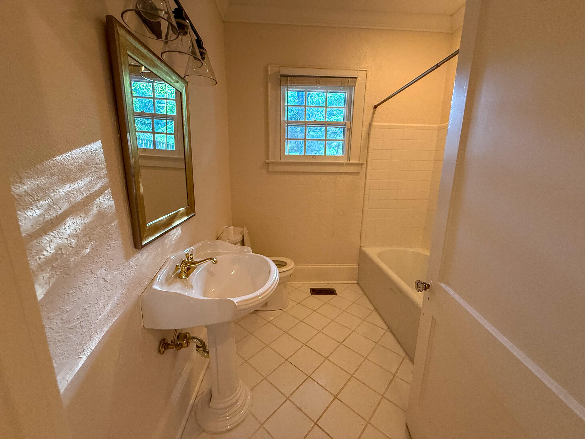 1801 Hixson Pike