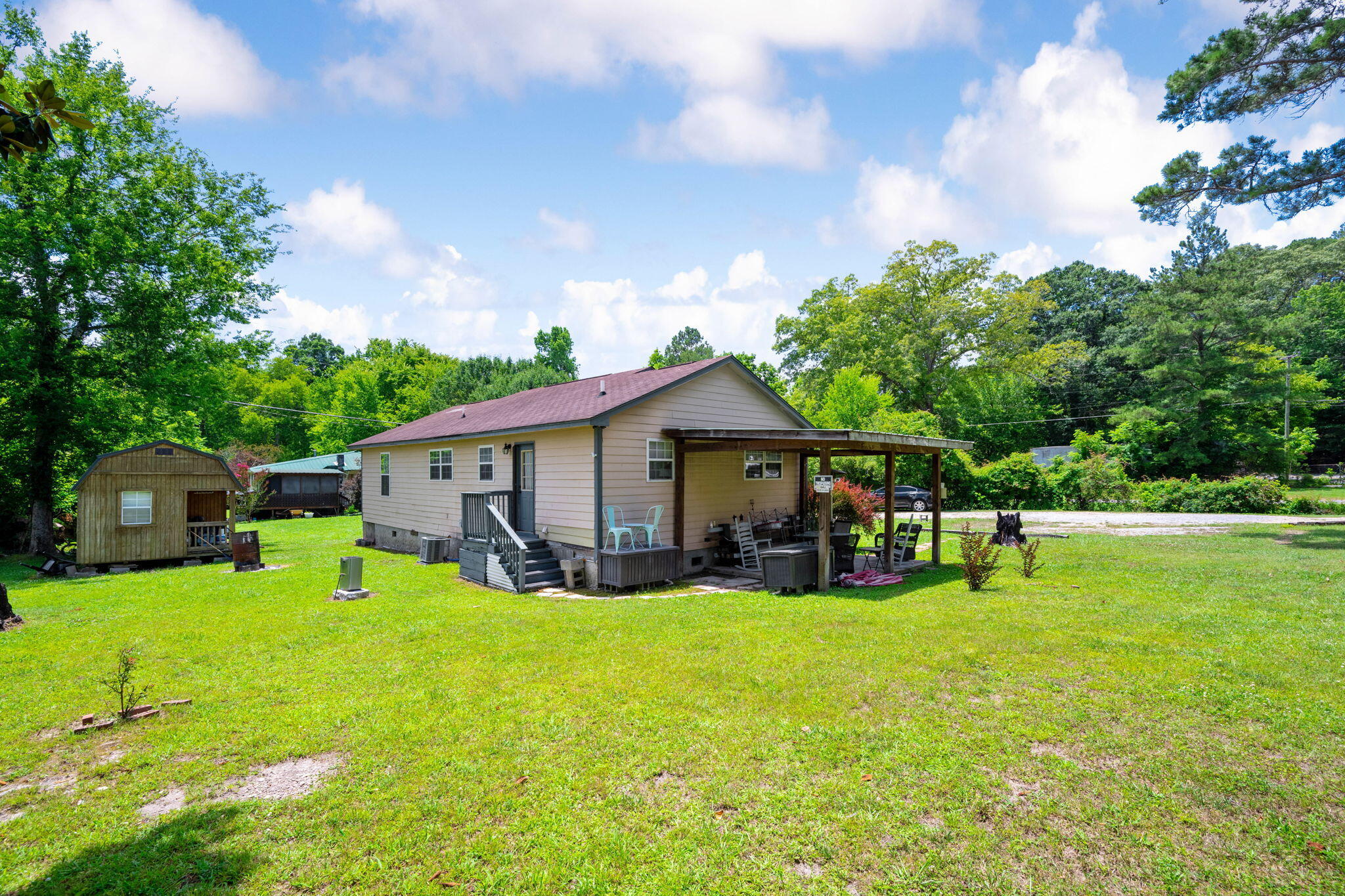 851 Highway N 341