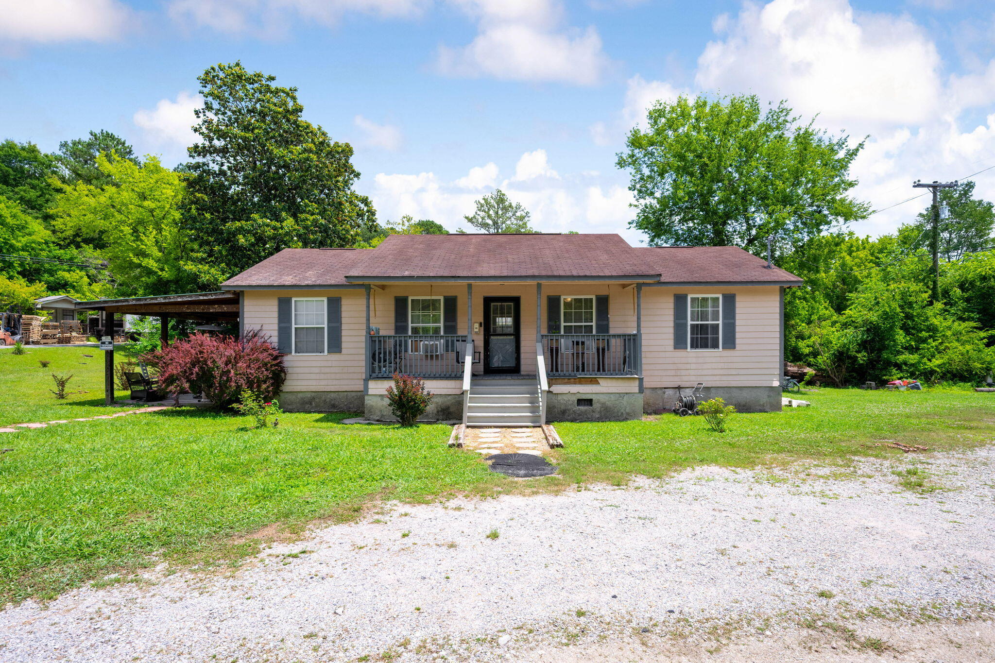 851 Highway N 341