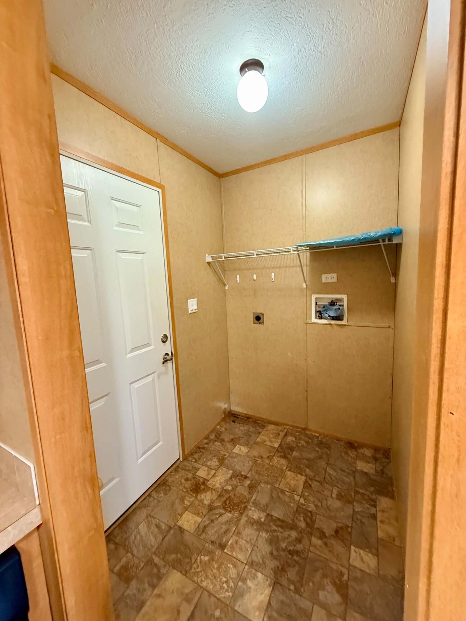 190 Co Rd 909
