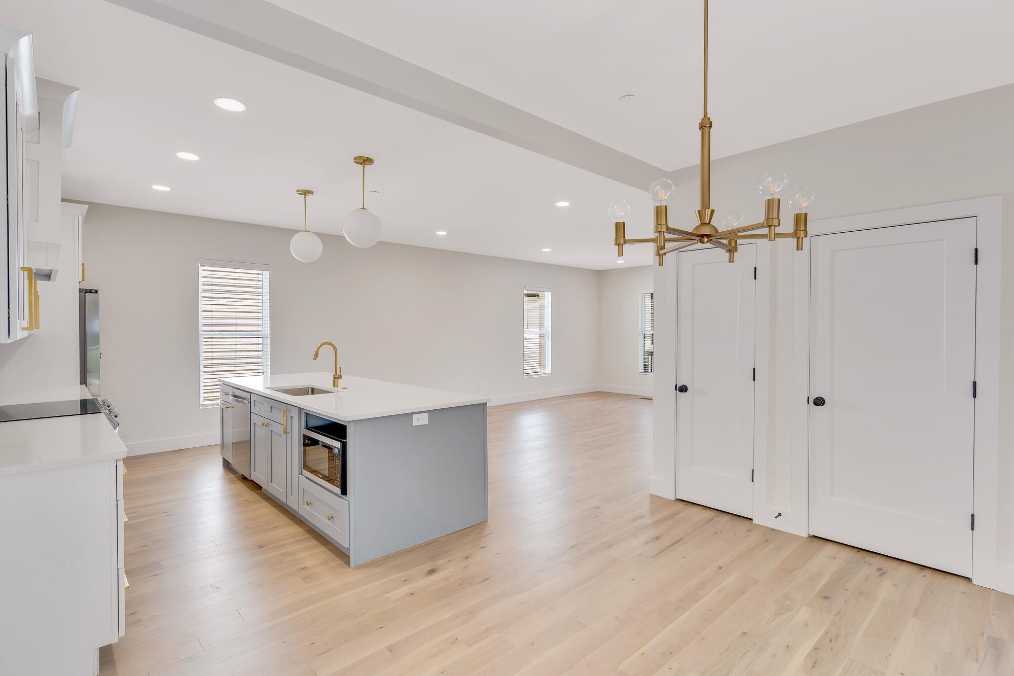 527 O Neal Street, A