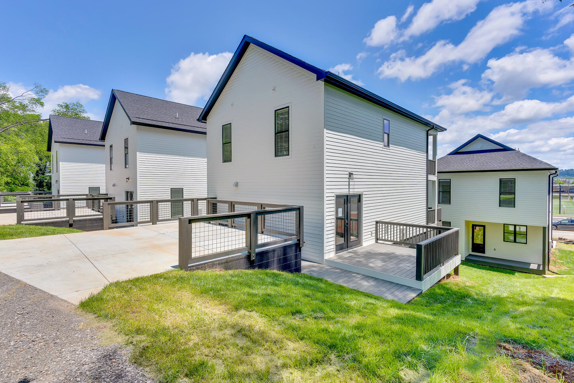 527 O Neal Street, A