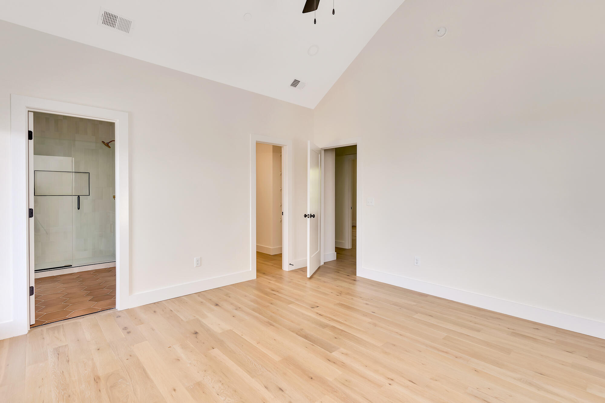 527 O Neal Street, A