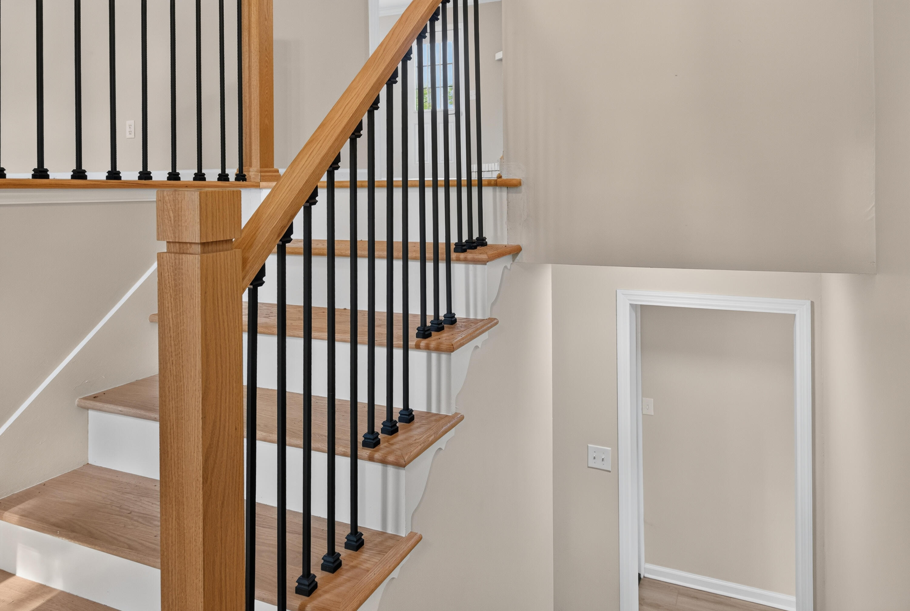 9512 Heathwood Drive