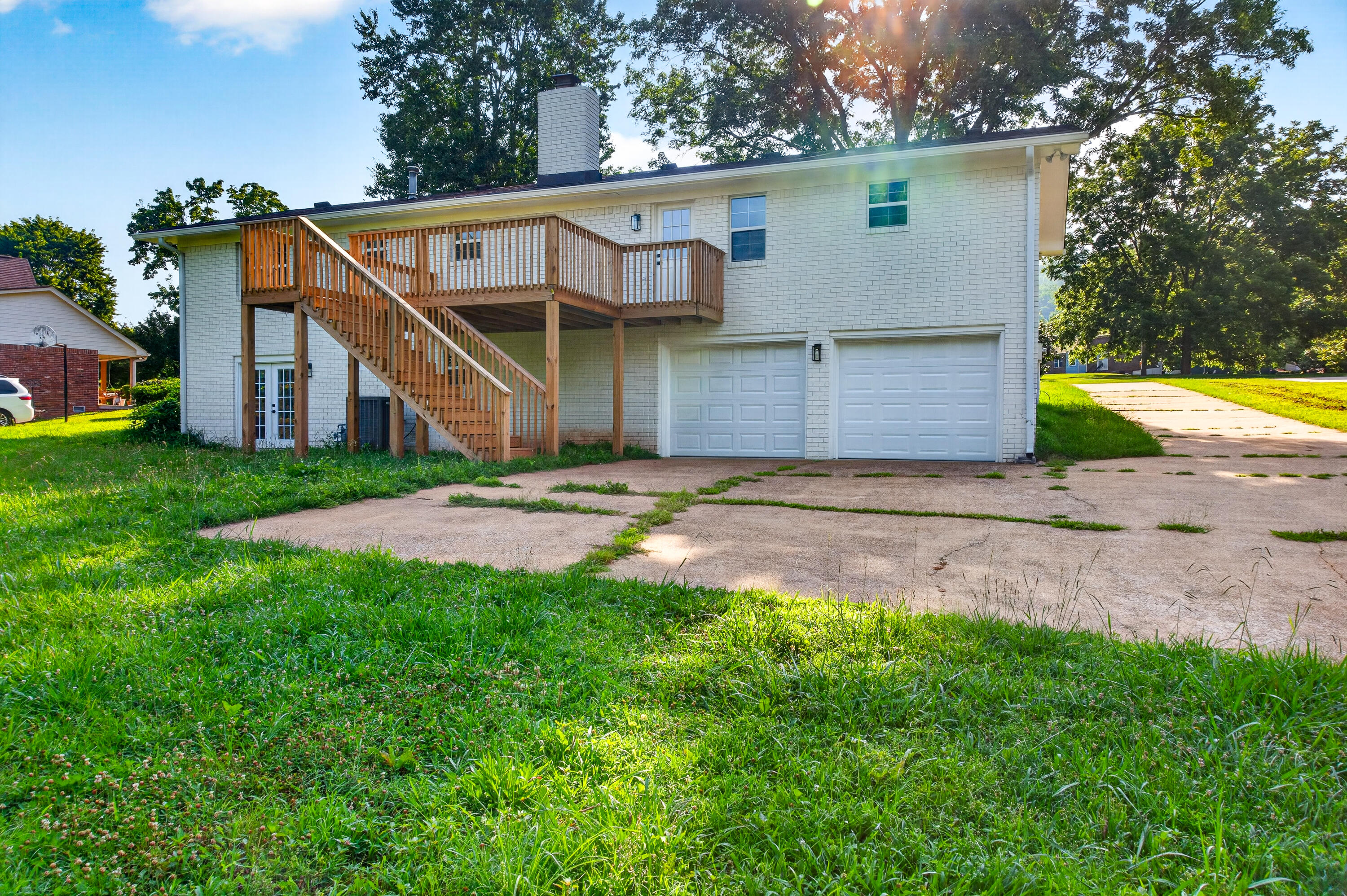 9512 Heathwood Drive