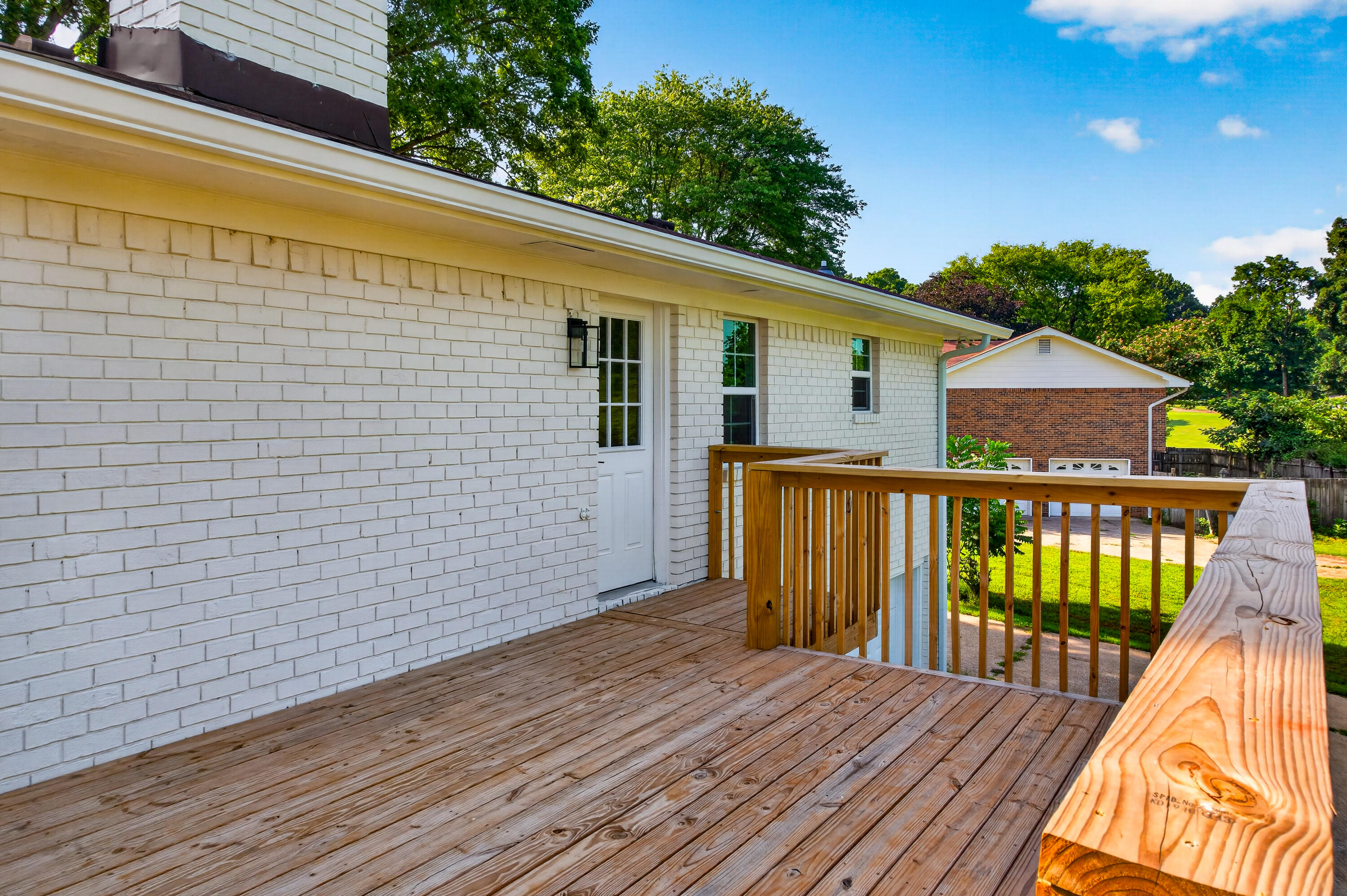 9512 Heathwood Drive