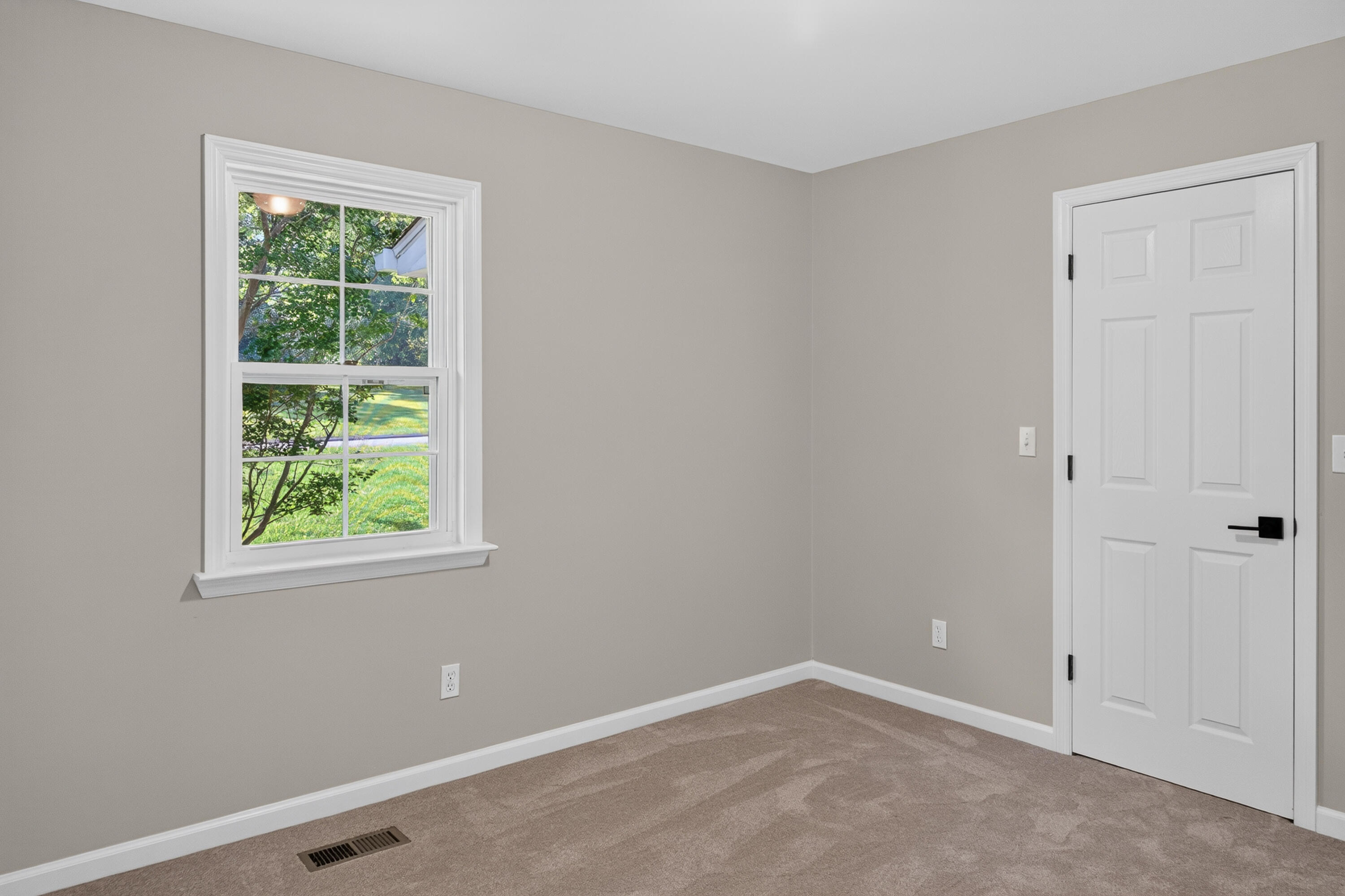 9512 Heathwood Drive