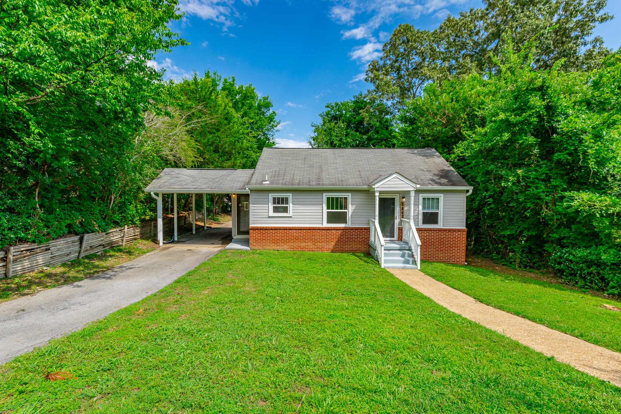 3842 Kingwood Circle