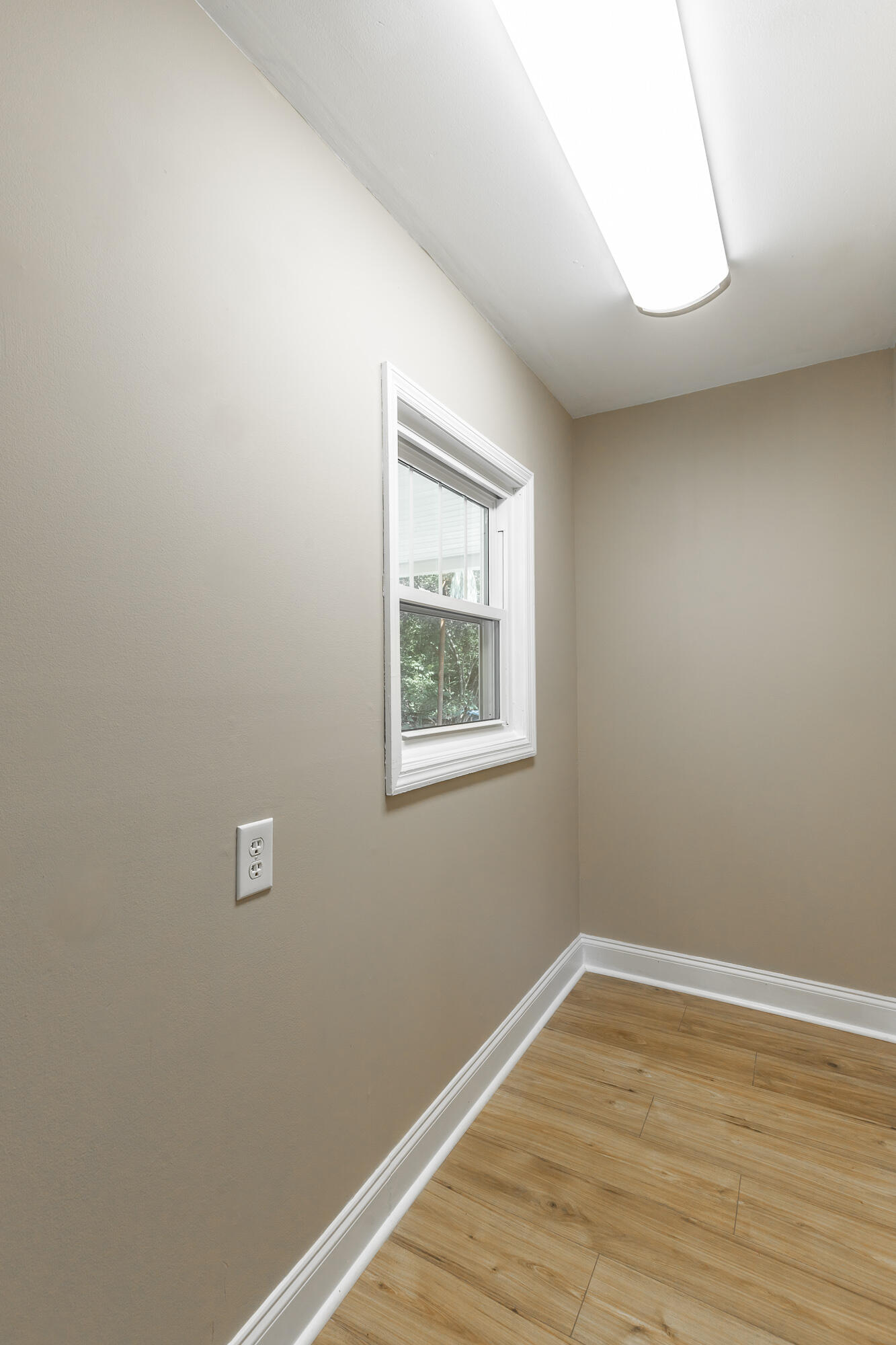 3842 Kingwood Circle