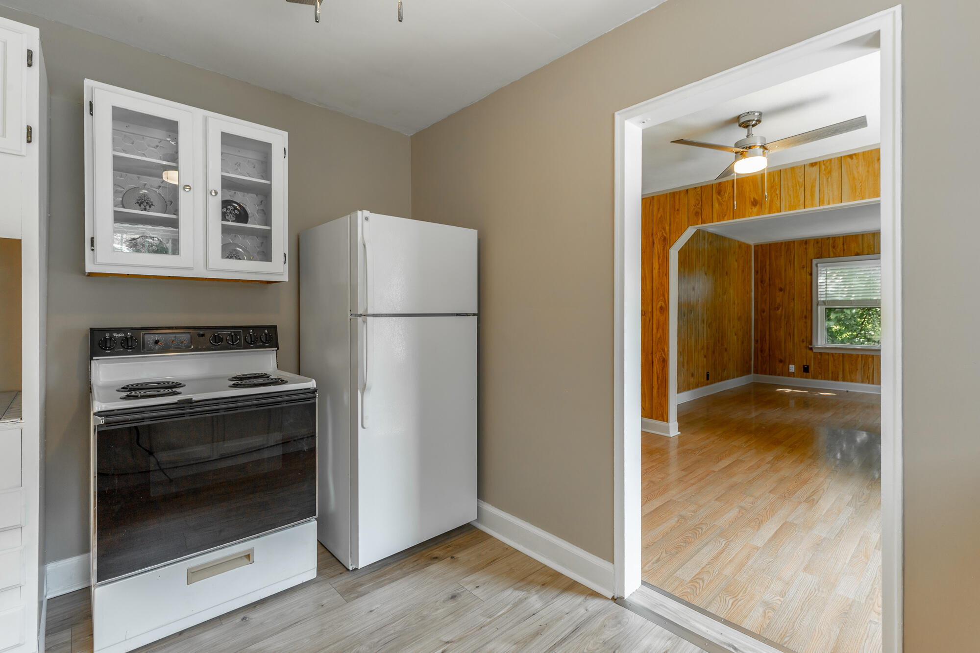 3842 Kingwood Circle