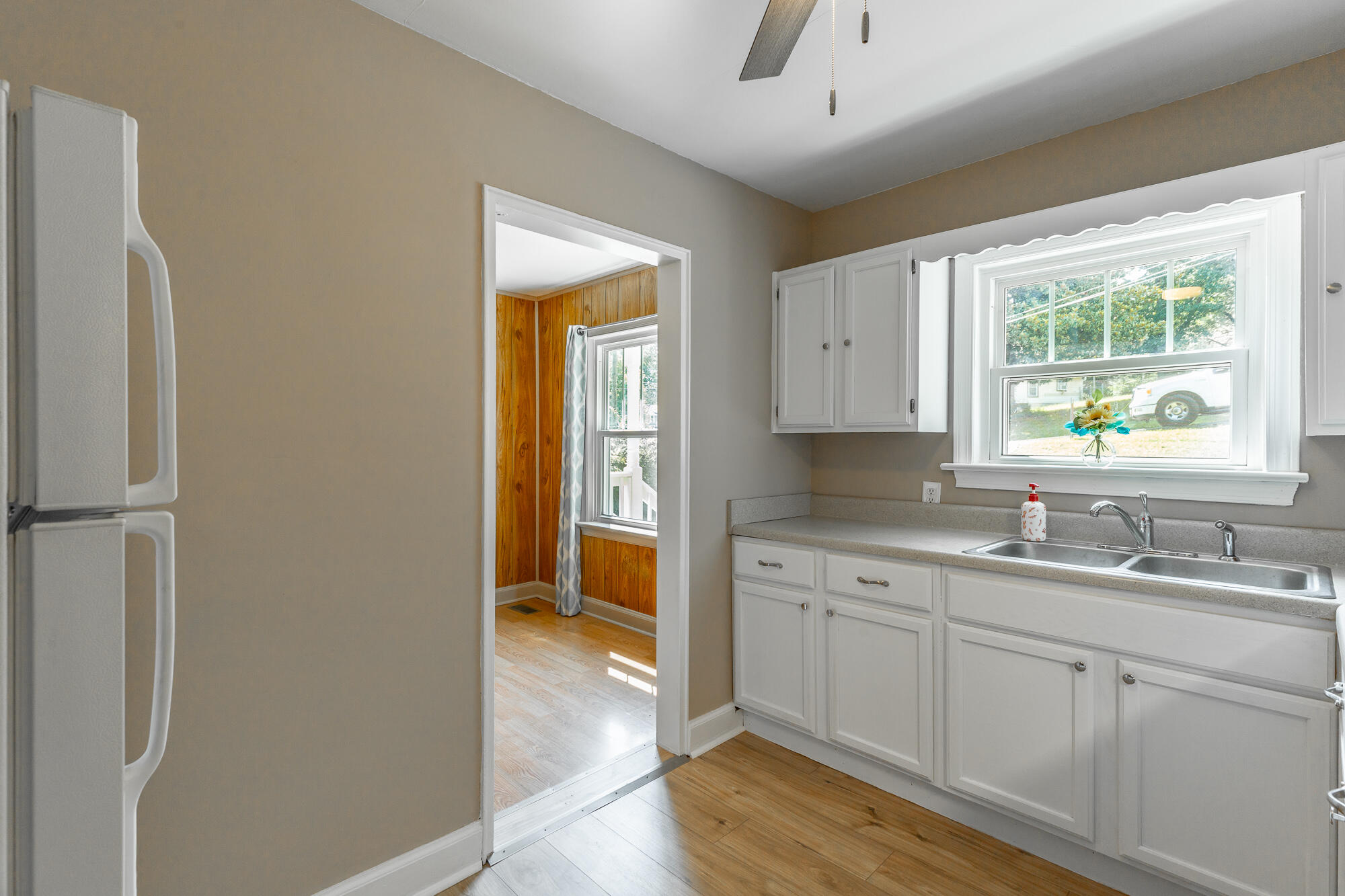3842 Kingwood Circle