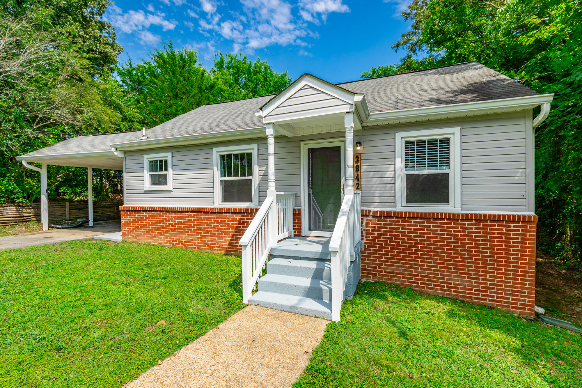 3842 Kingwood Circle
