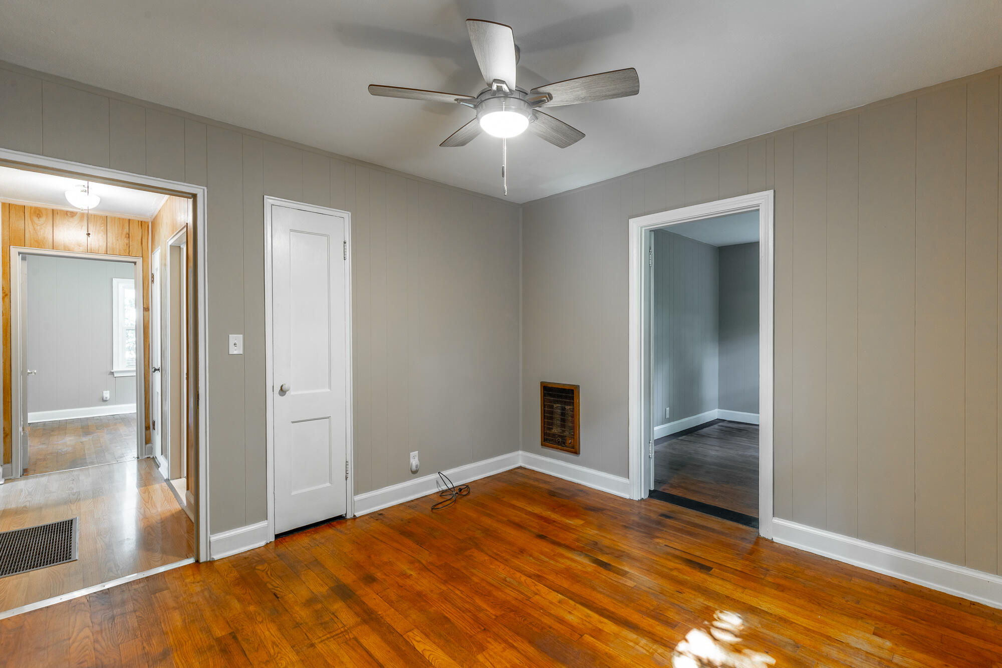 3842 Kingwood Circle