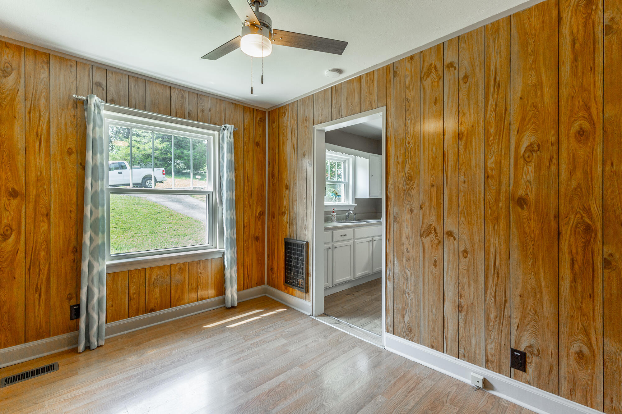 3842 Kingwood Circle