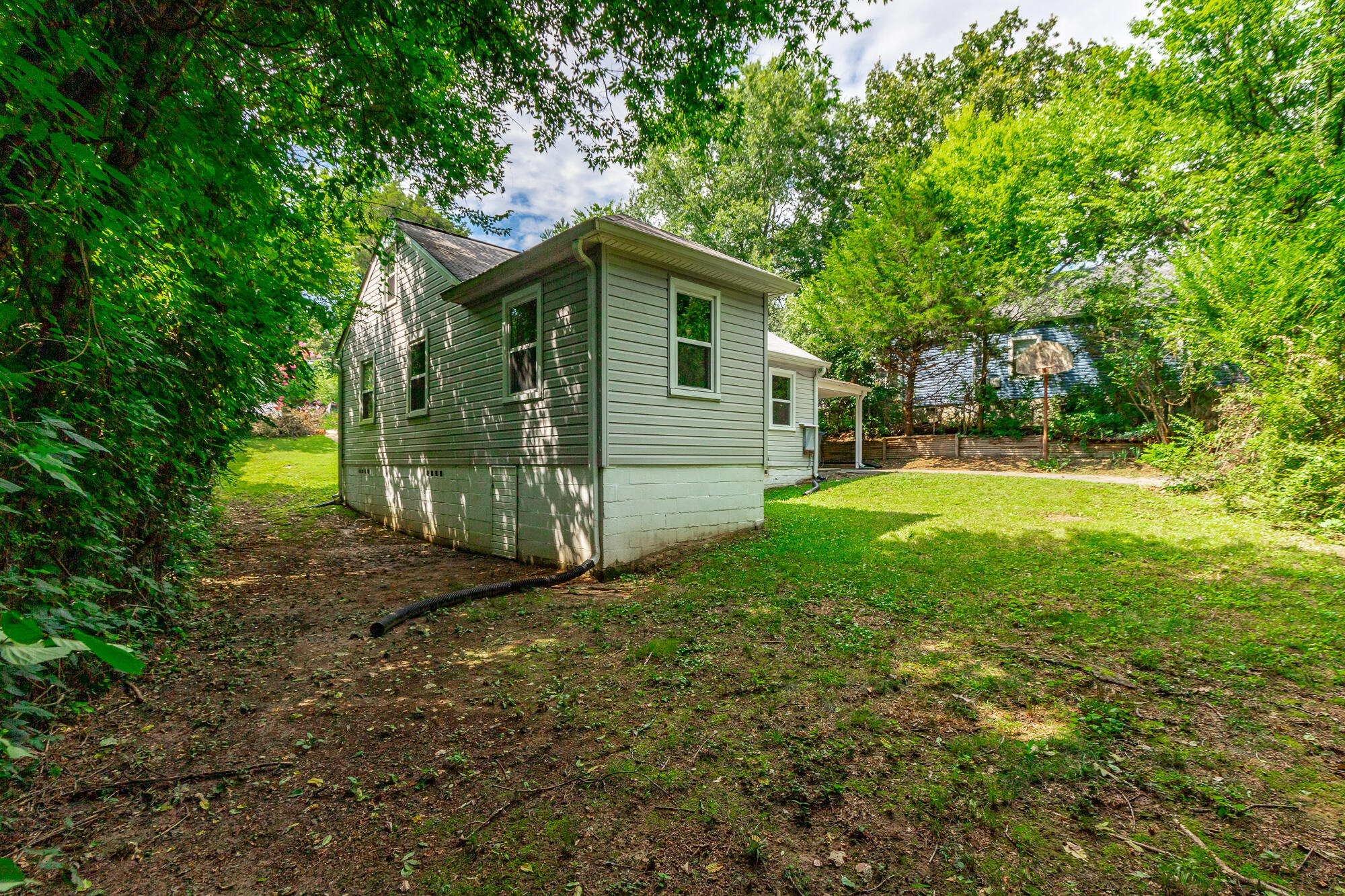 3842 Kingwood Circle