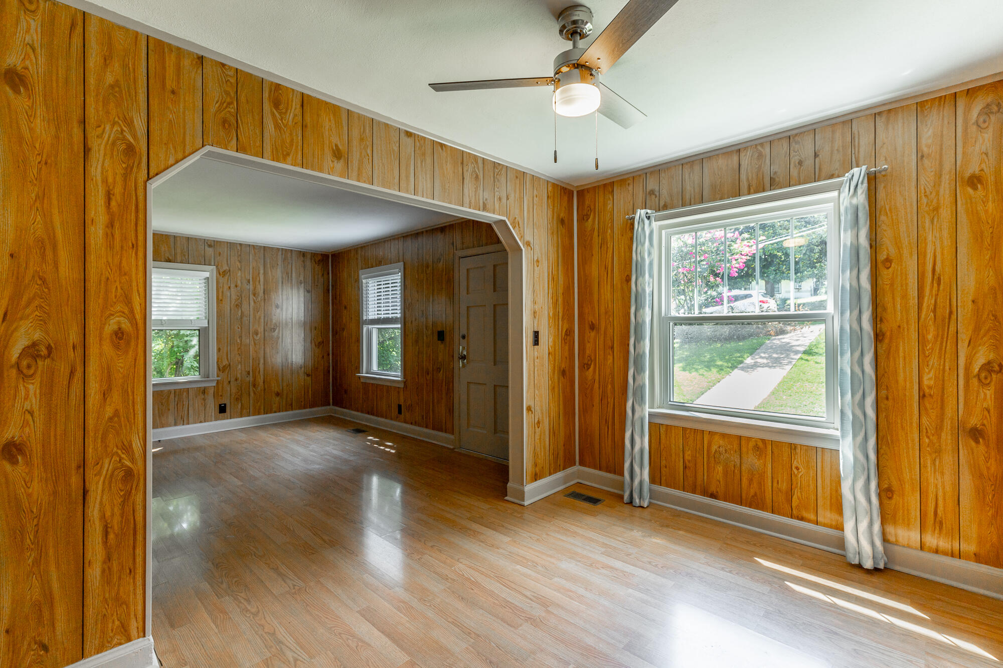 3842 Kingwood Circle