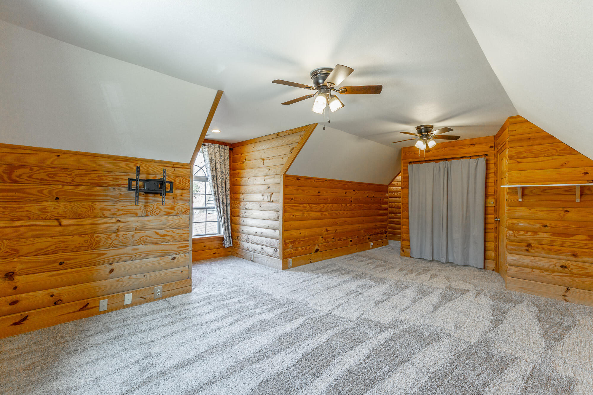 2322 Mowbray Pike