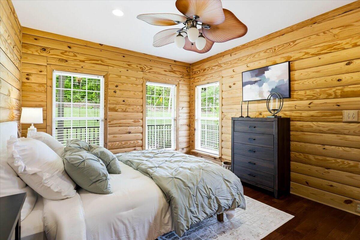 2322 Mowbray Pike