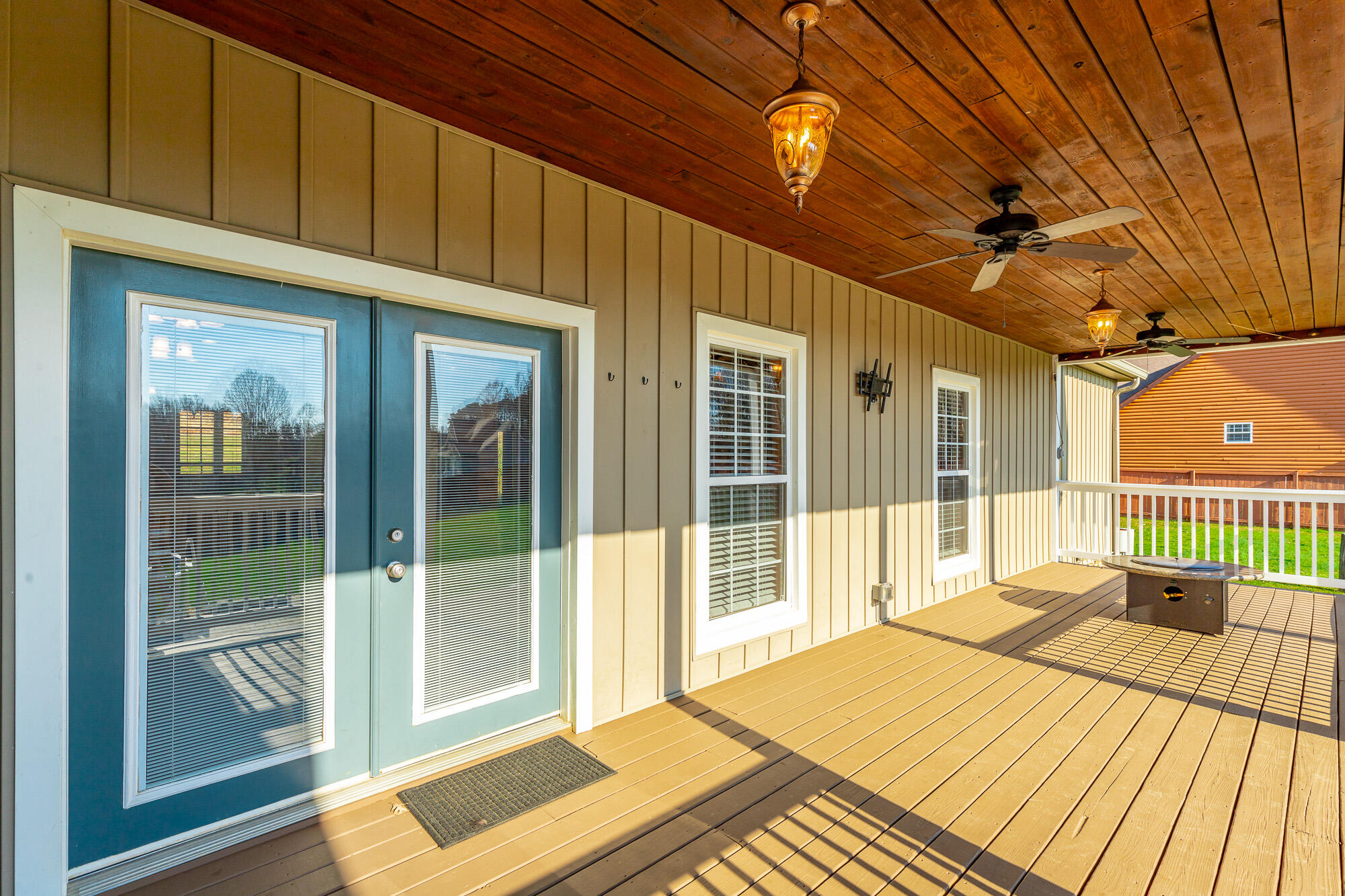 2322 Mowbray Pike